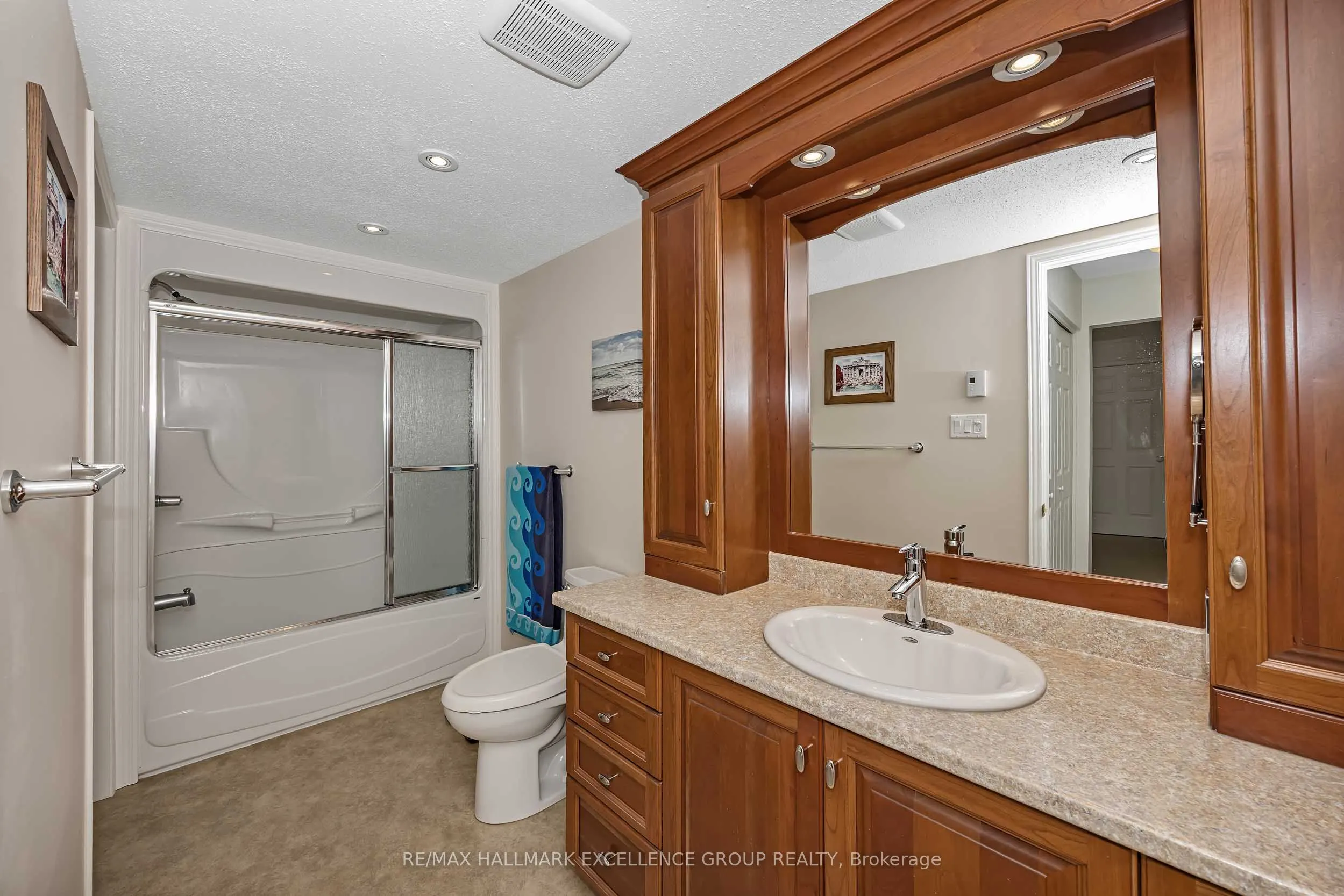 216 Edwards Street #4A