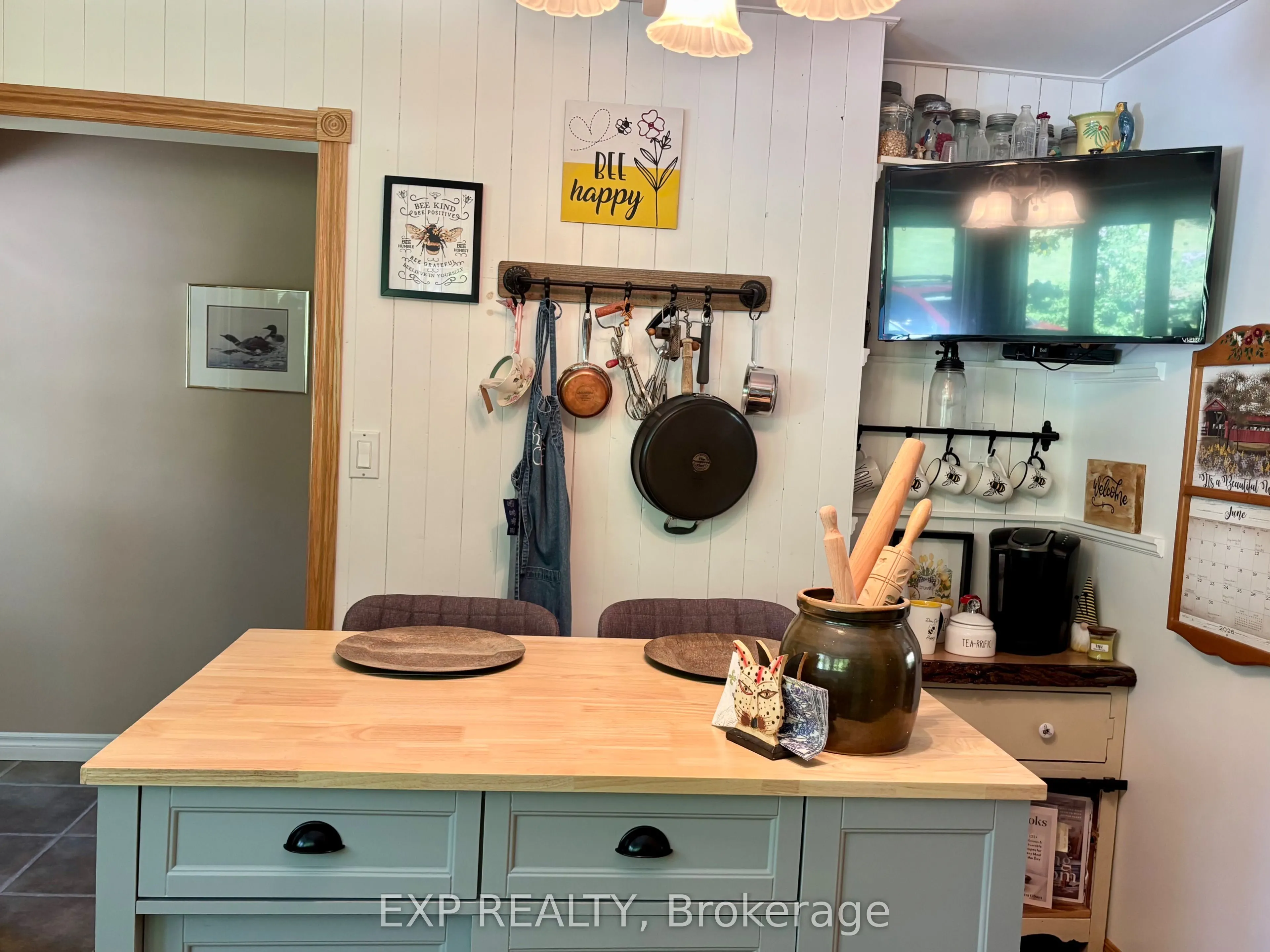 499 Centreview Road