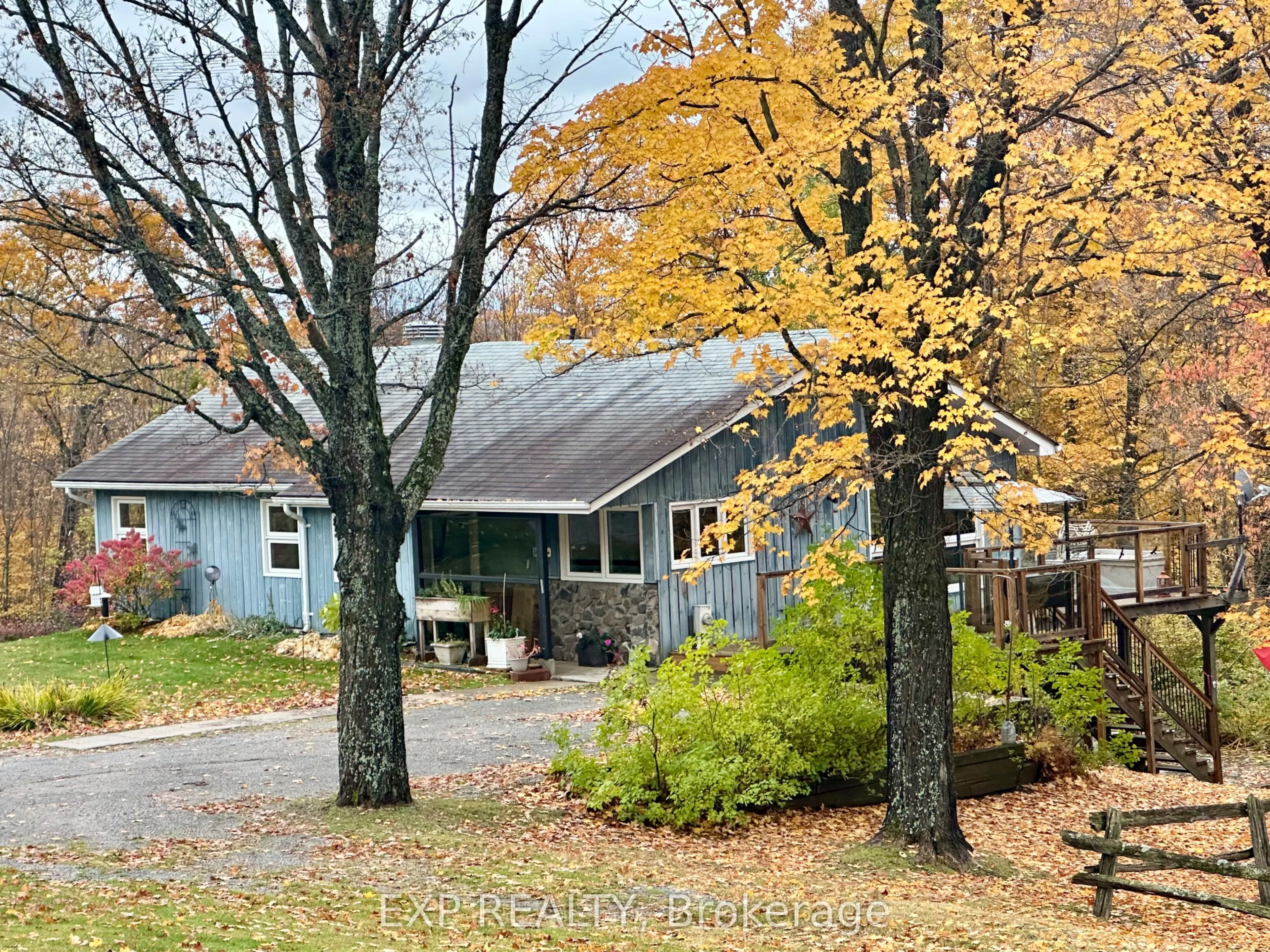 499 Centreview Road