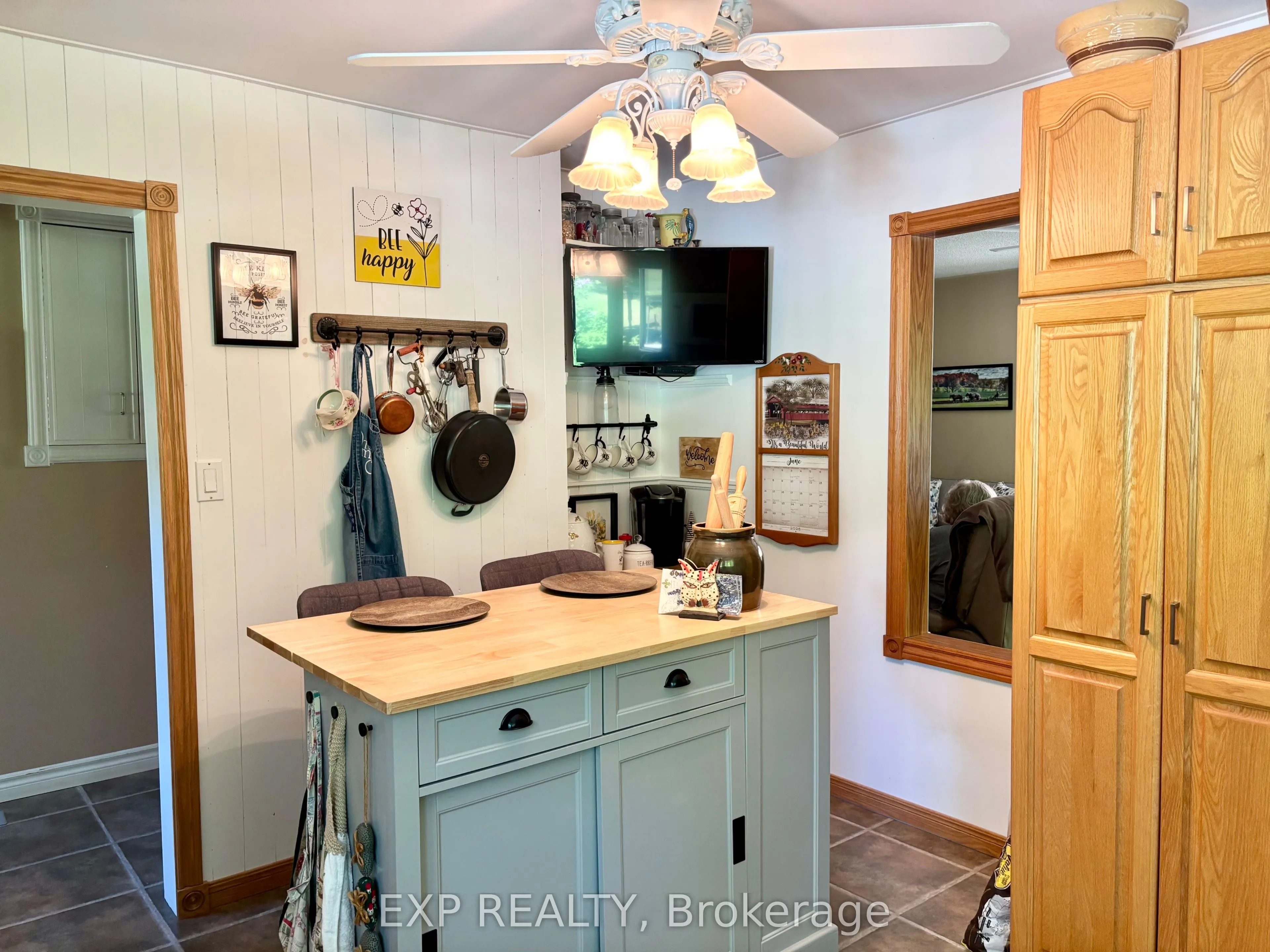 499 Centreview Road