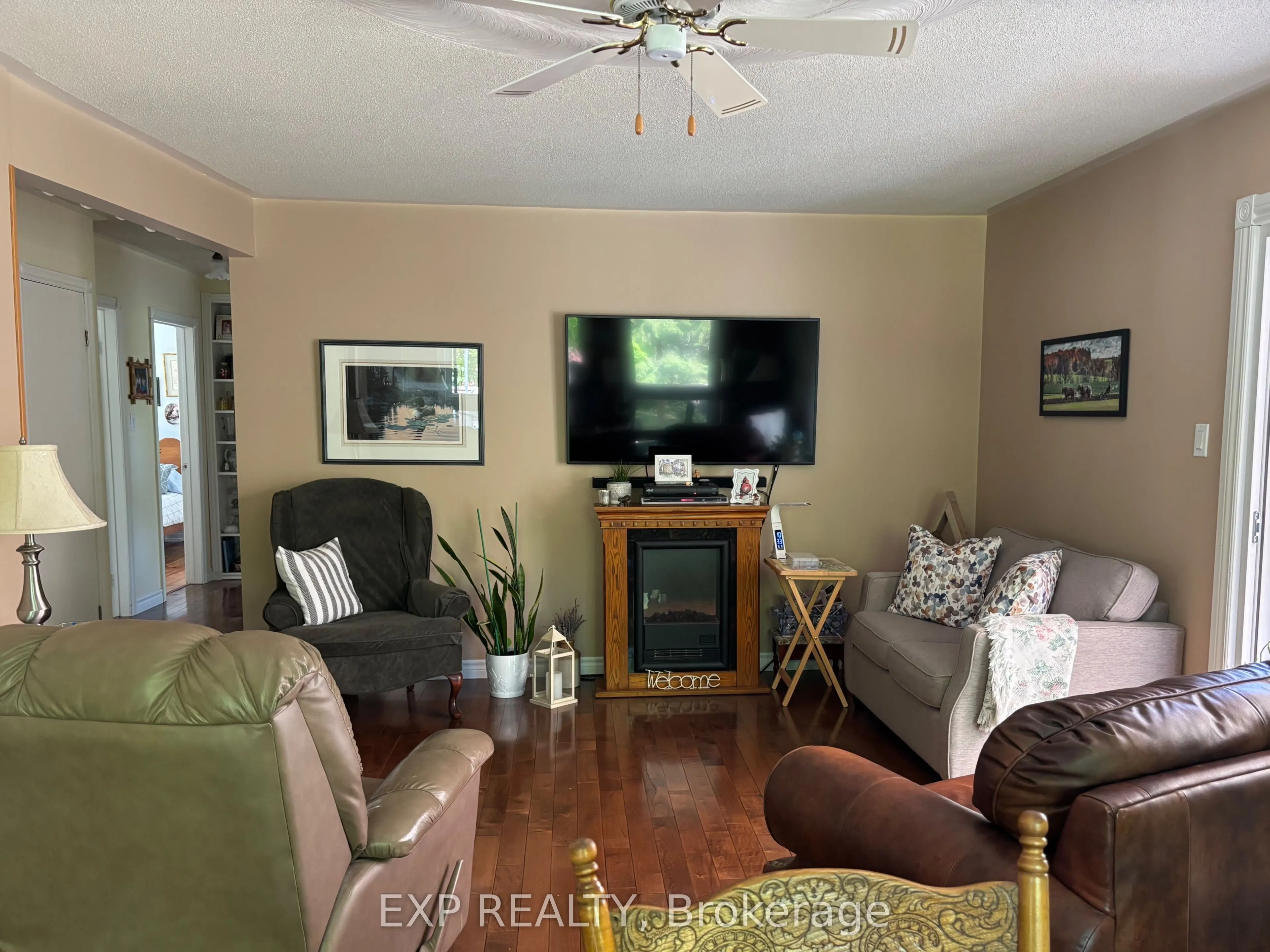 499 Centreview Road