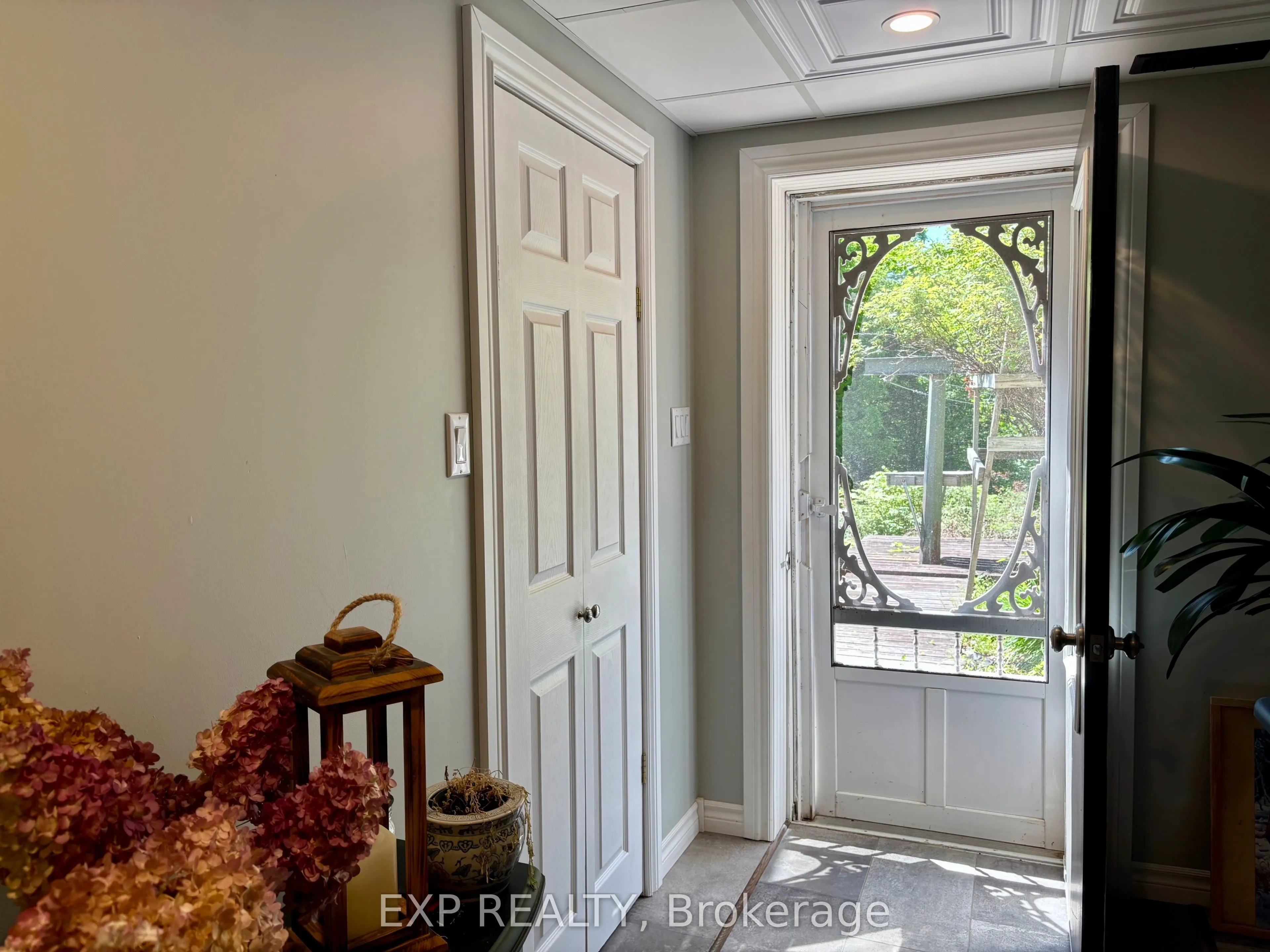 499 Centreview Road