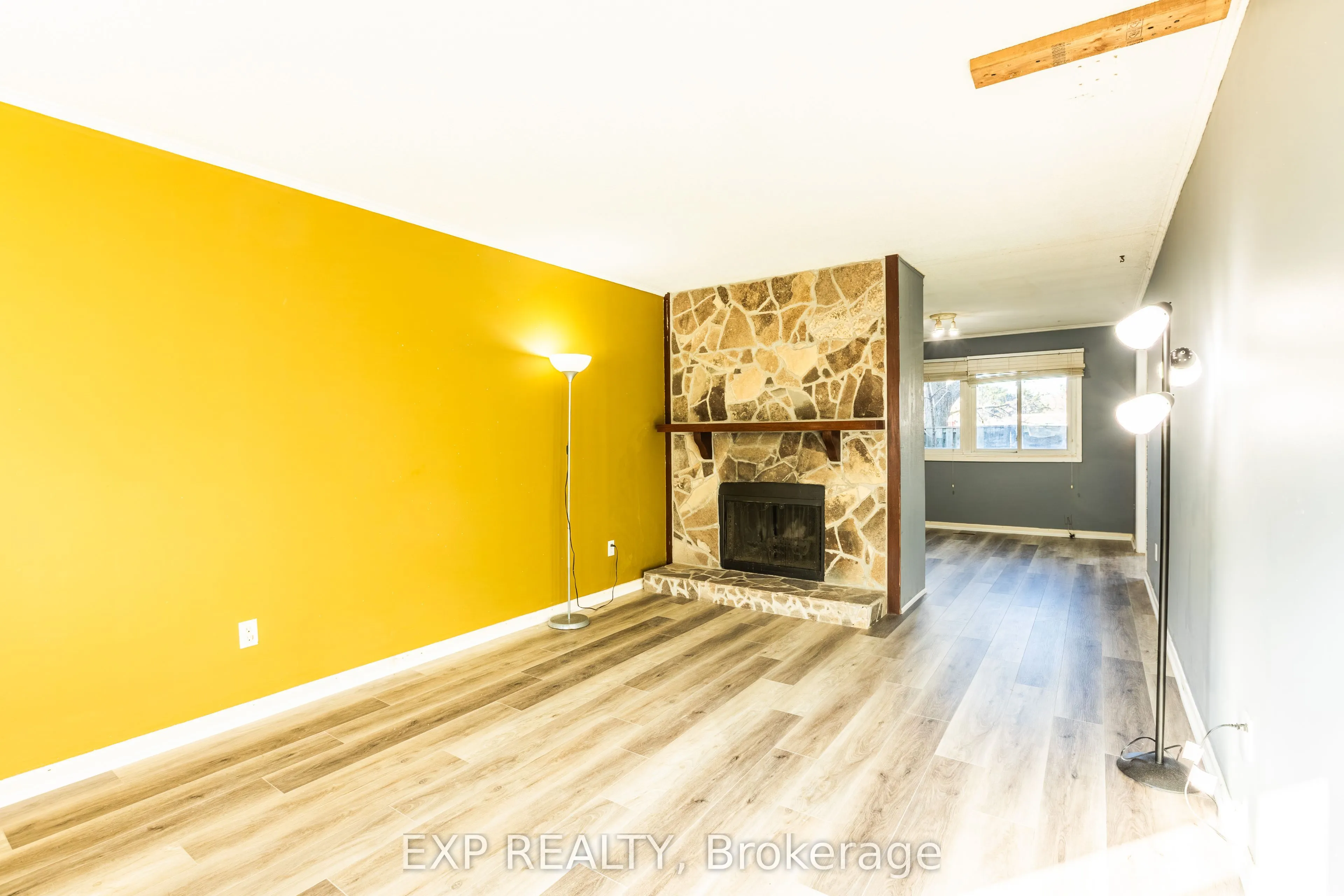 121 University Avenue E #102