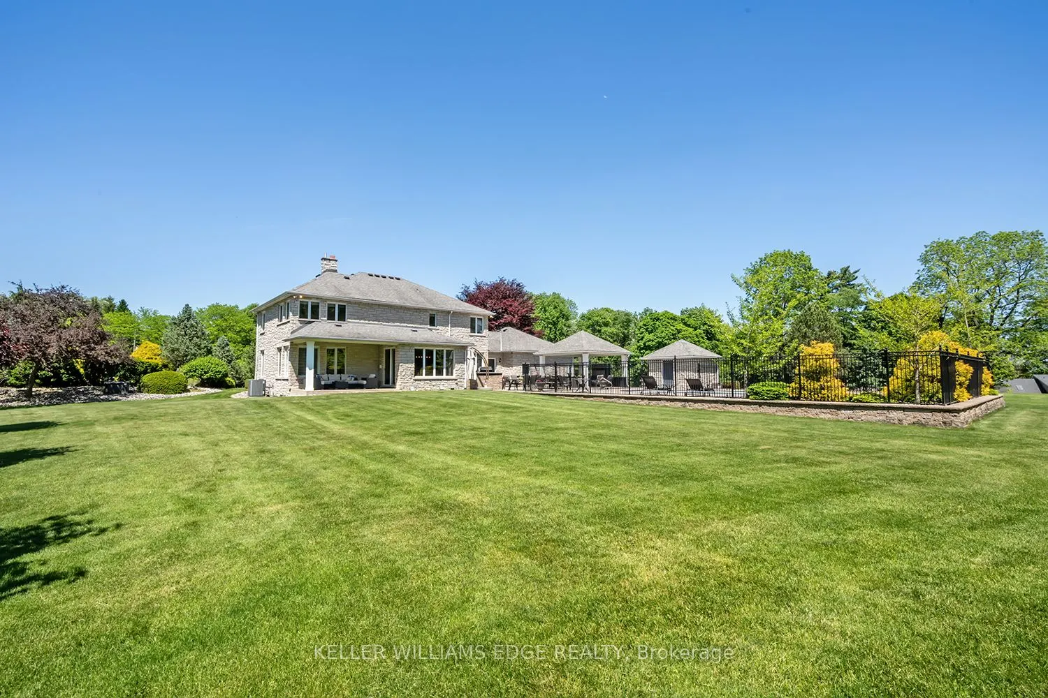 938 Governor's Road