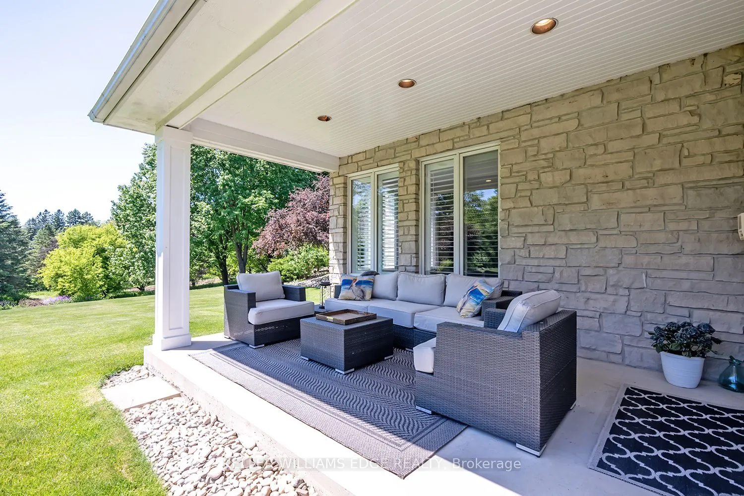 938 Governor's Road