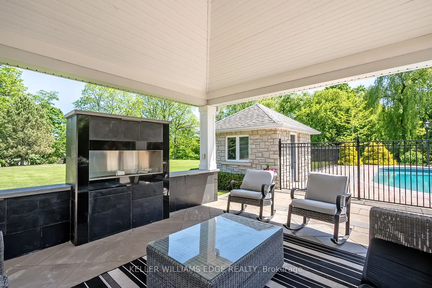 938 Governor's Road