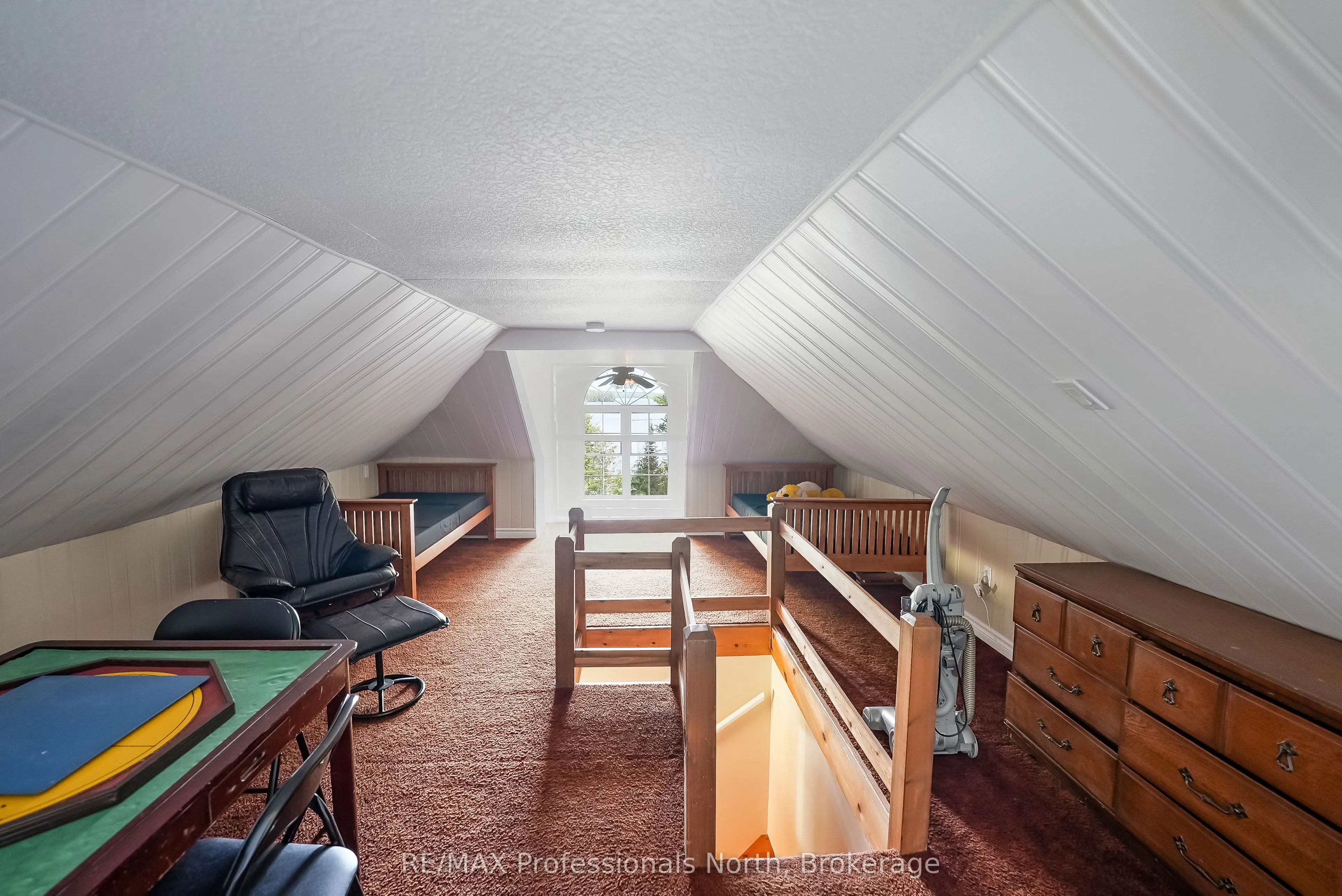 1214 Kashagawigamog Lake Road
