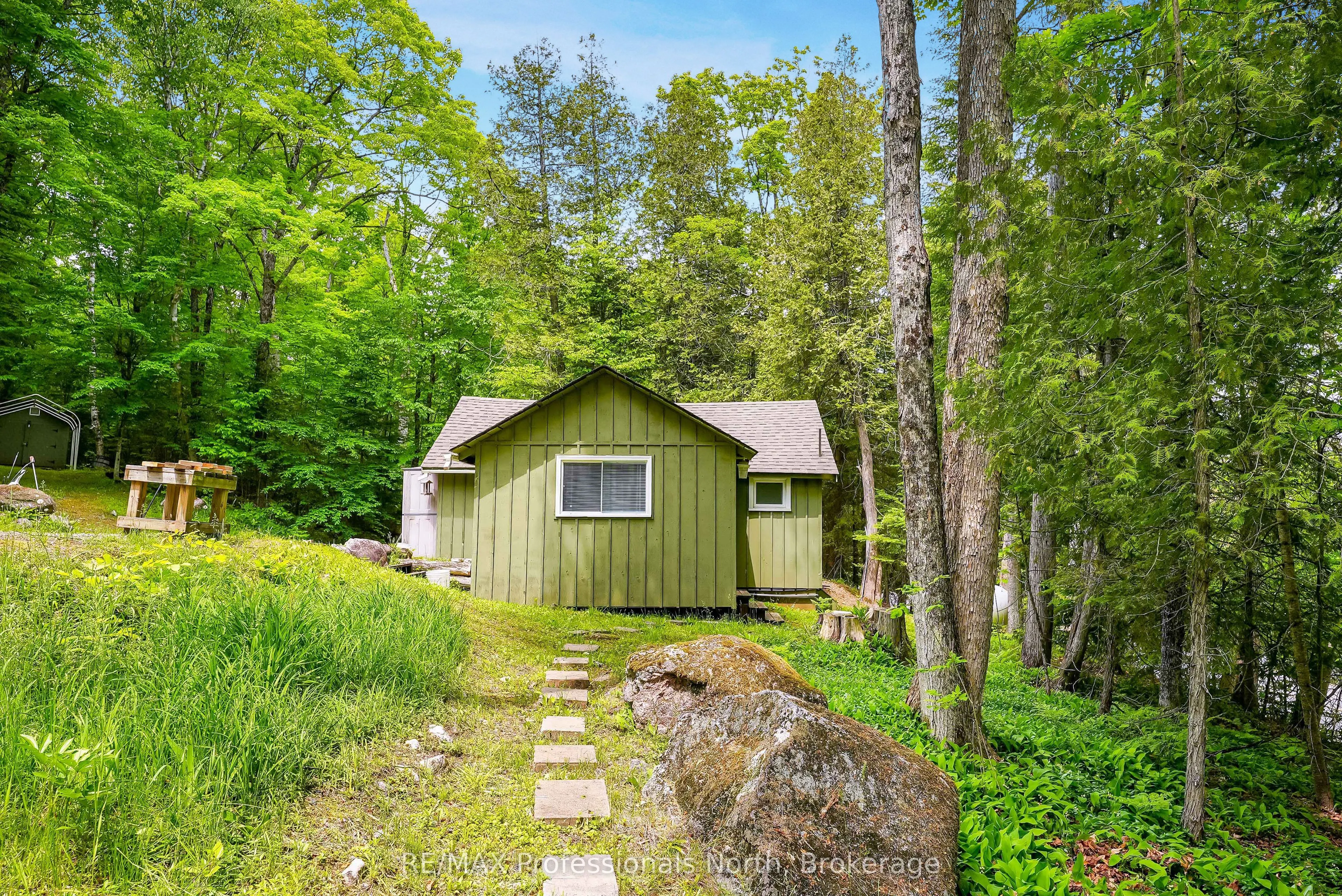 1214 Kashagawigamog Lake Road
