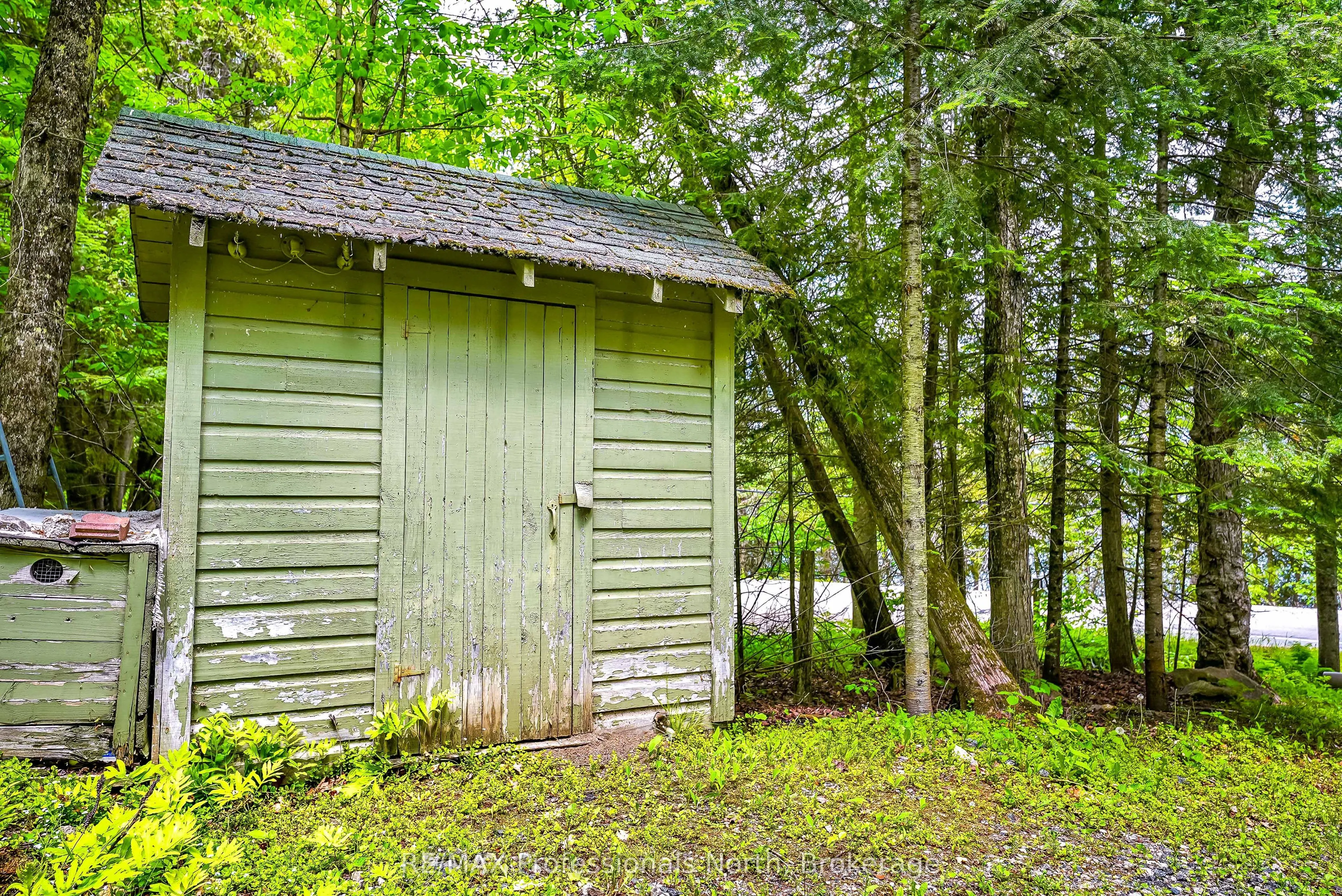 1214 Kashagawigamog Lake Road