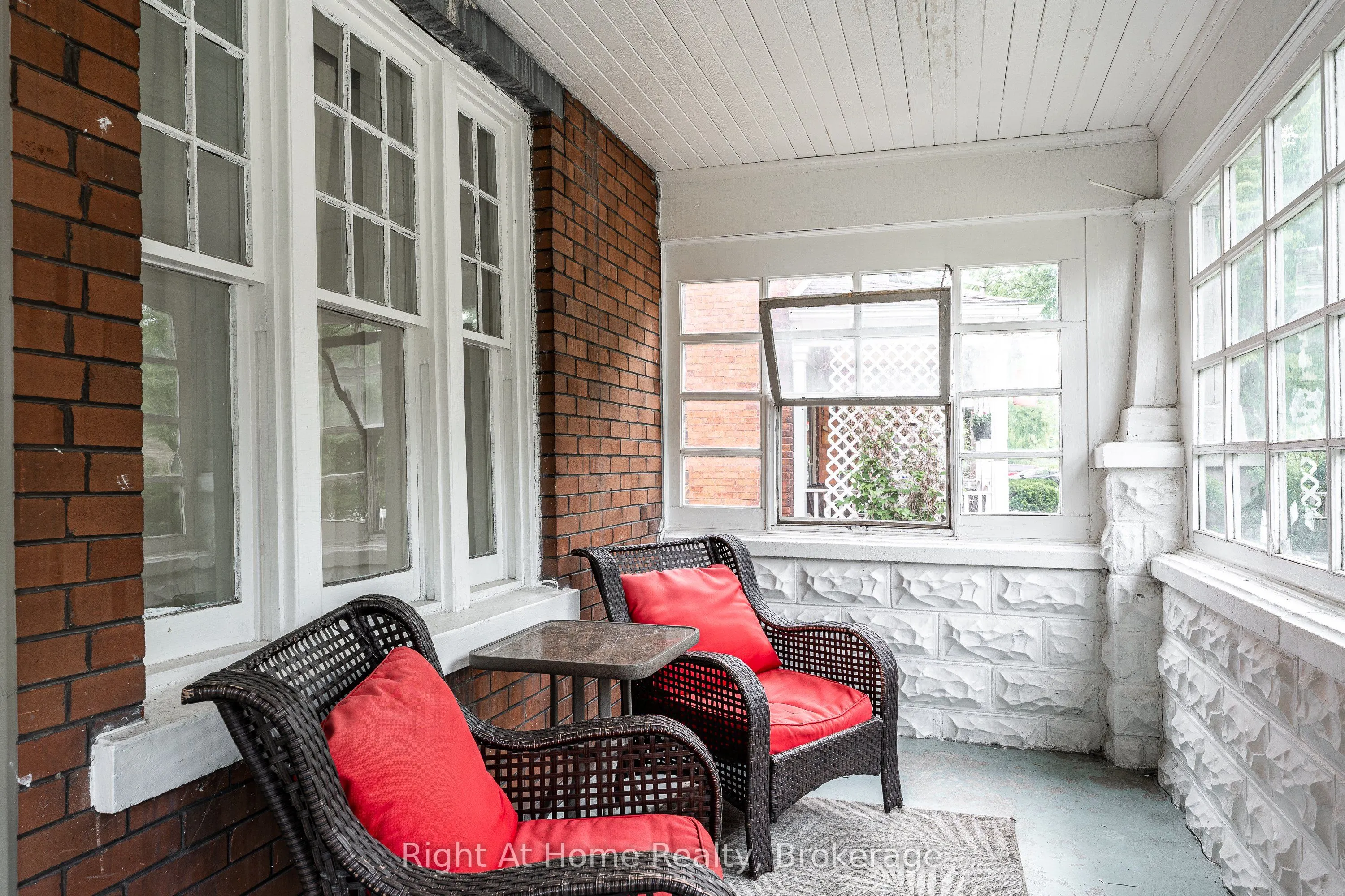 40 Douro Street