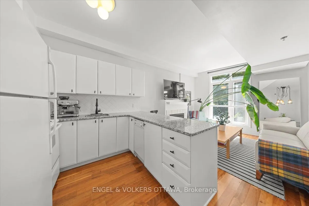 6 Grove Avenue #205