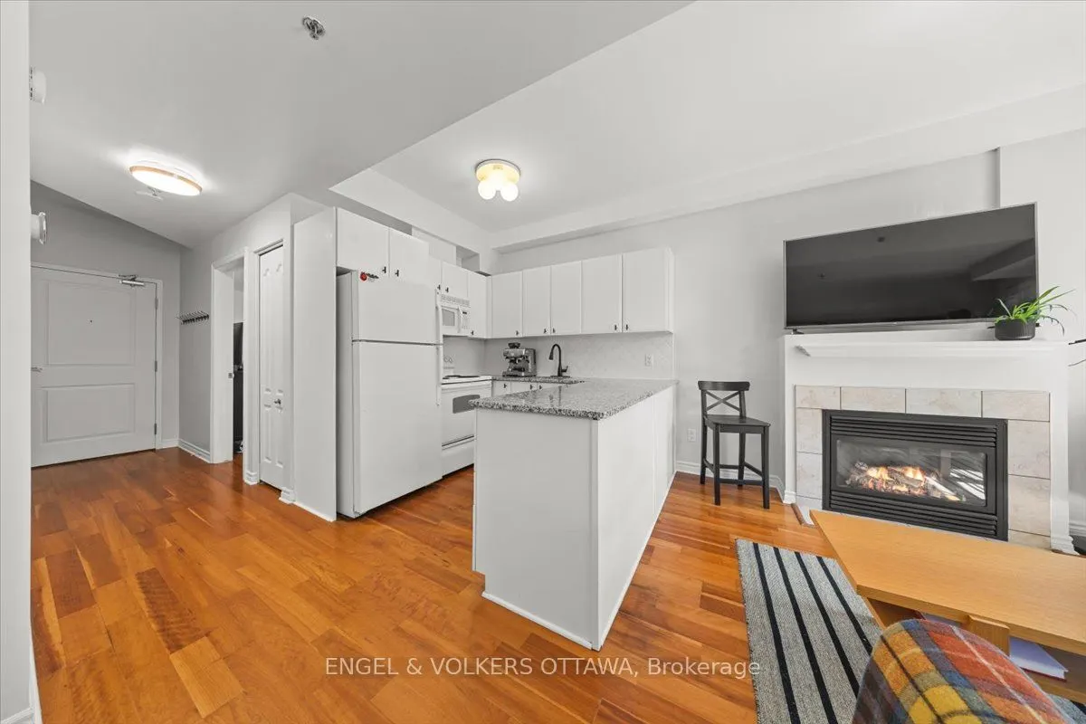 6 Grove Avenue #205
