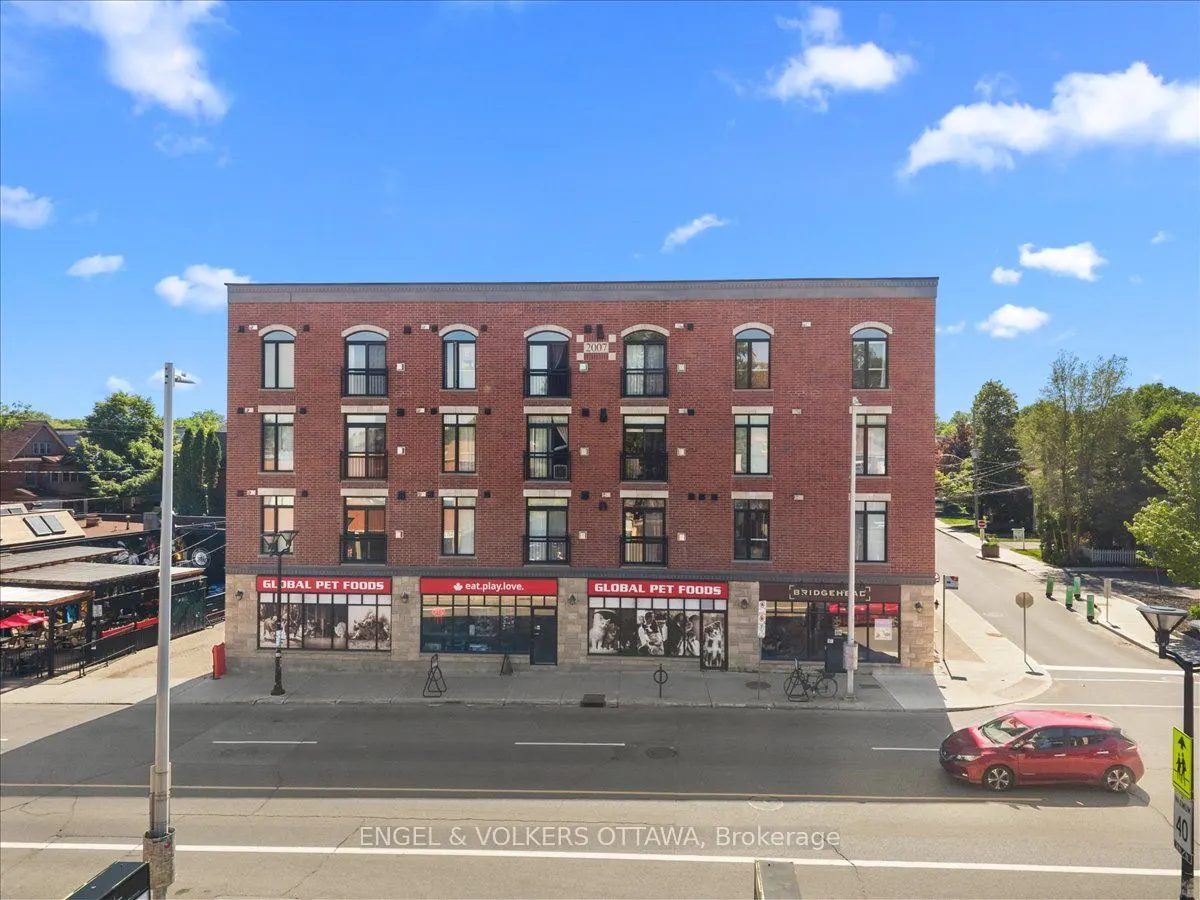 6 Grove Avenue #205
