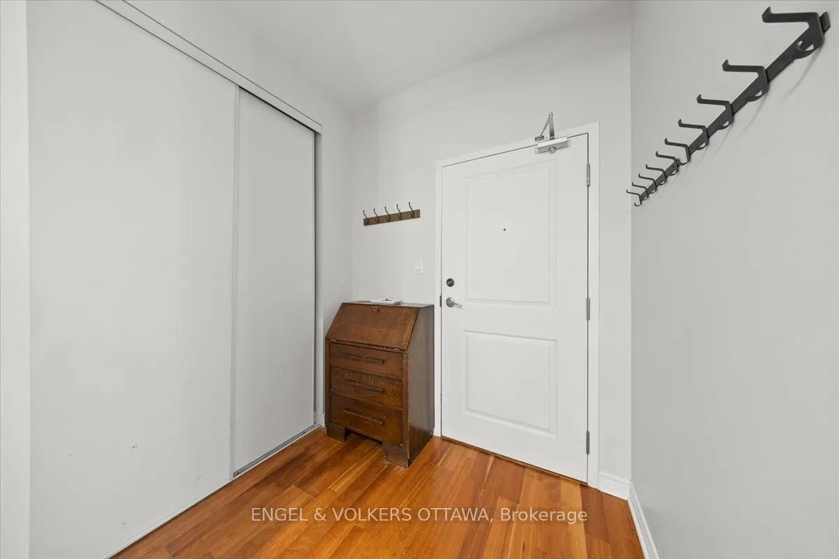 6 Grove Avenue #205