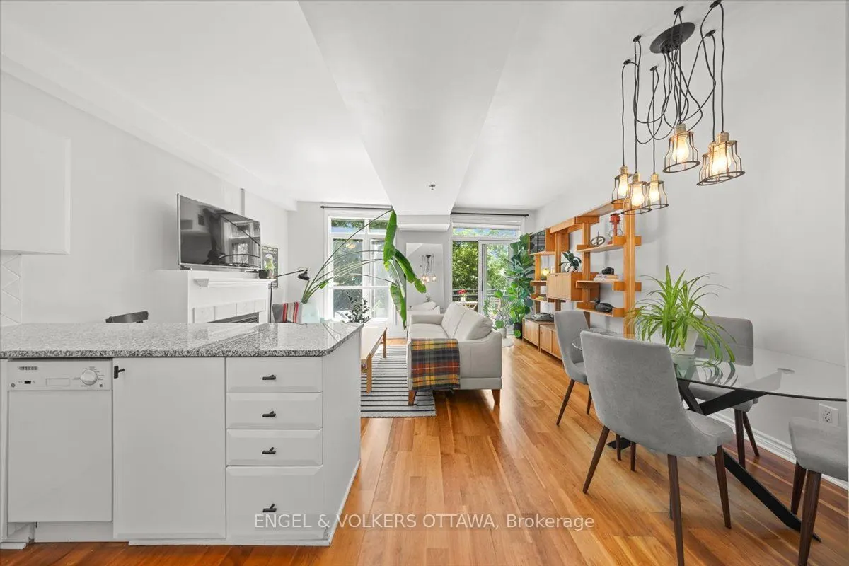 6 Grove Avenue #205
