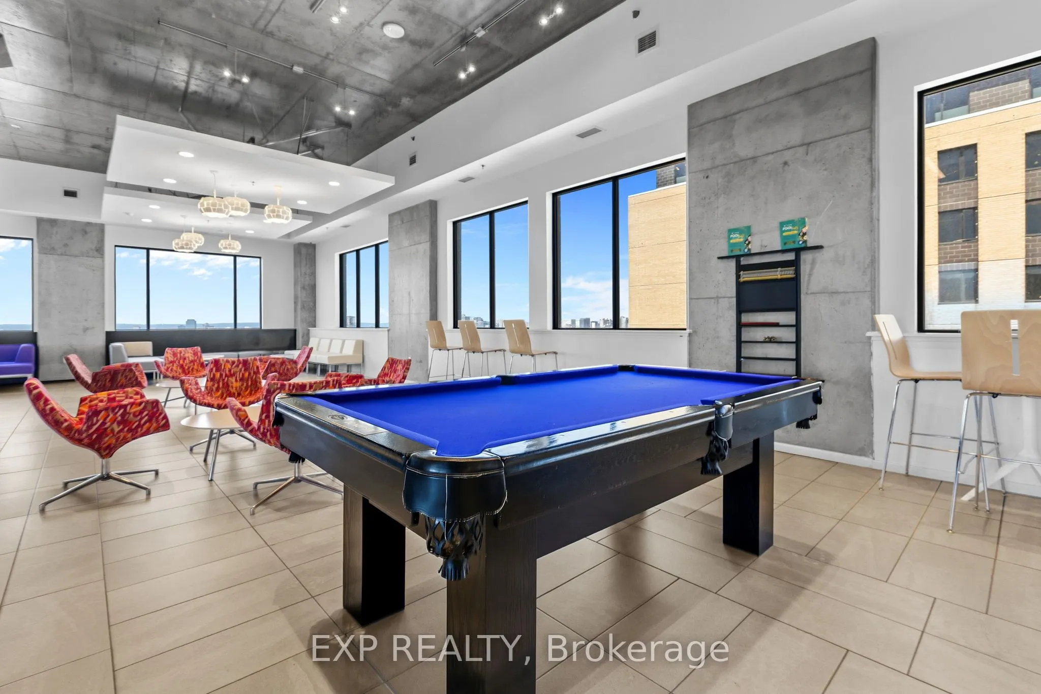 105 Champagne Avenue S #1009