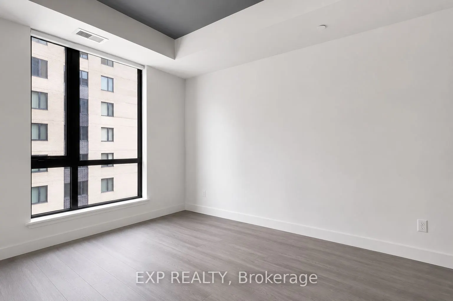105 Champagne Avenue S #1009