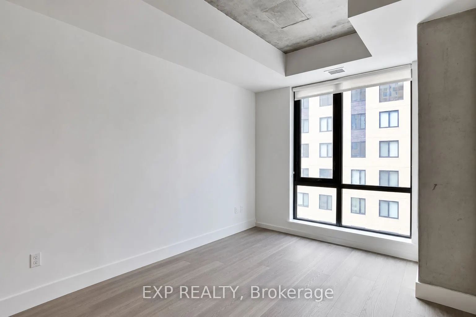 105 Champagne Avenue S #1009