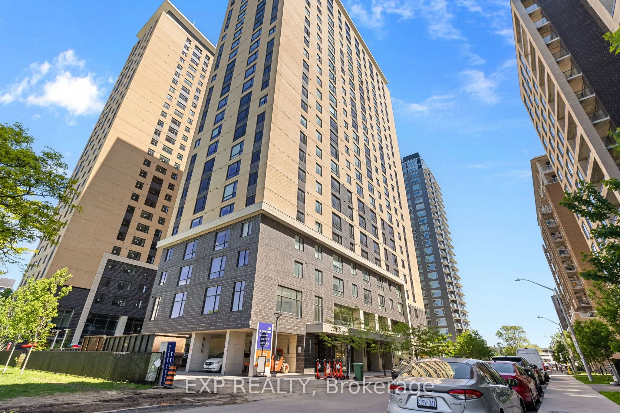 105 Champagne Avenue S #1009
