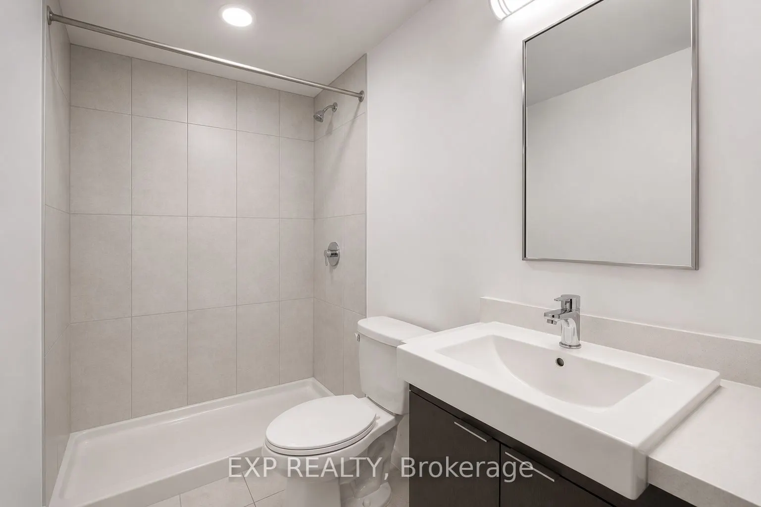 105 Champagne Avenue S #1009