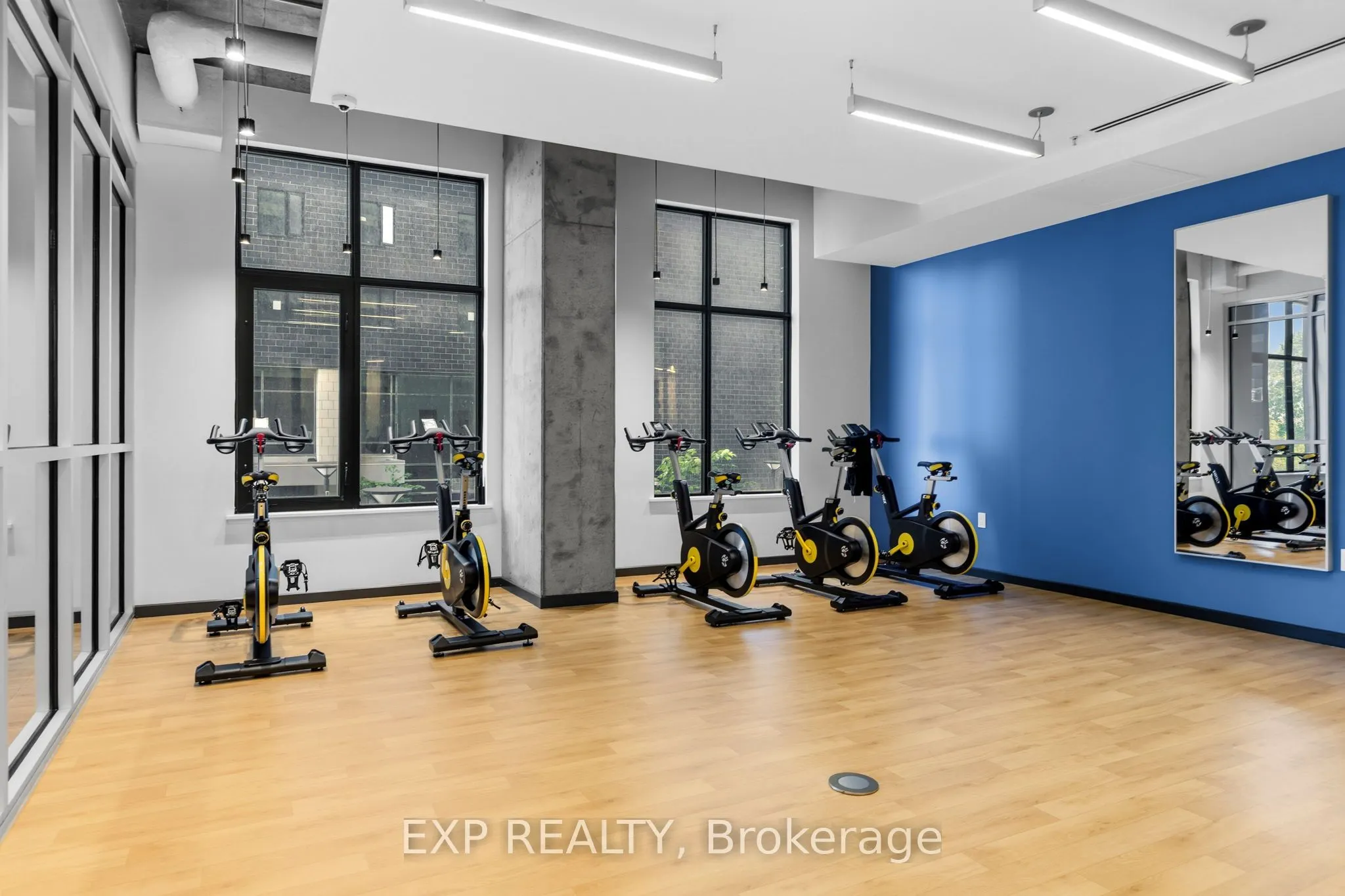 105 Champagne Avenue S #1009