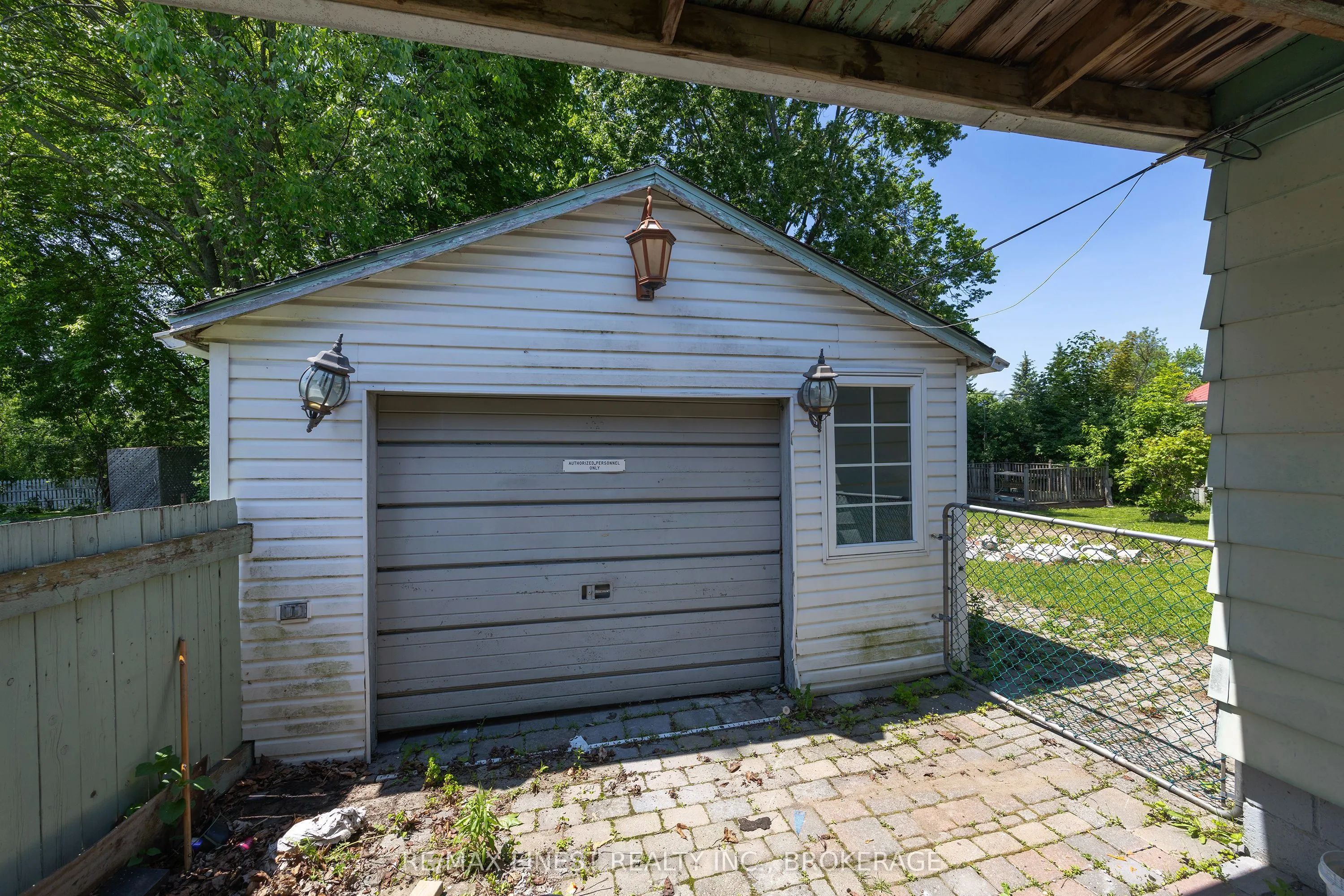 734 Portsmouth Avenue