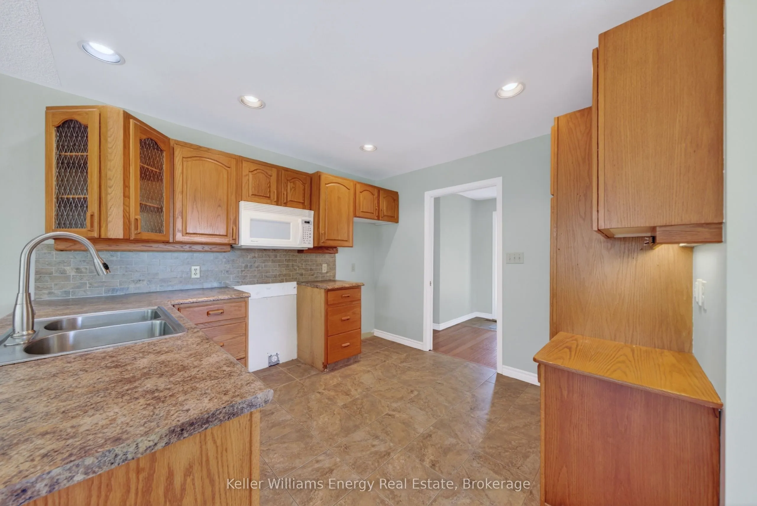 658 Ridge Road