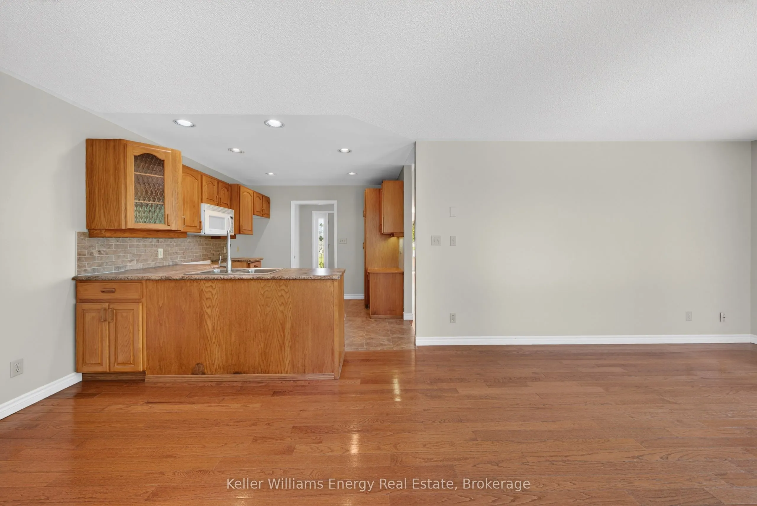 658 Ridge Road