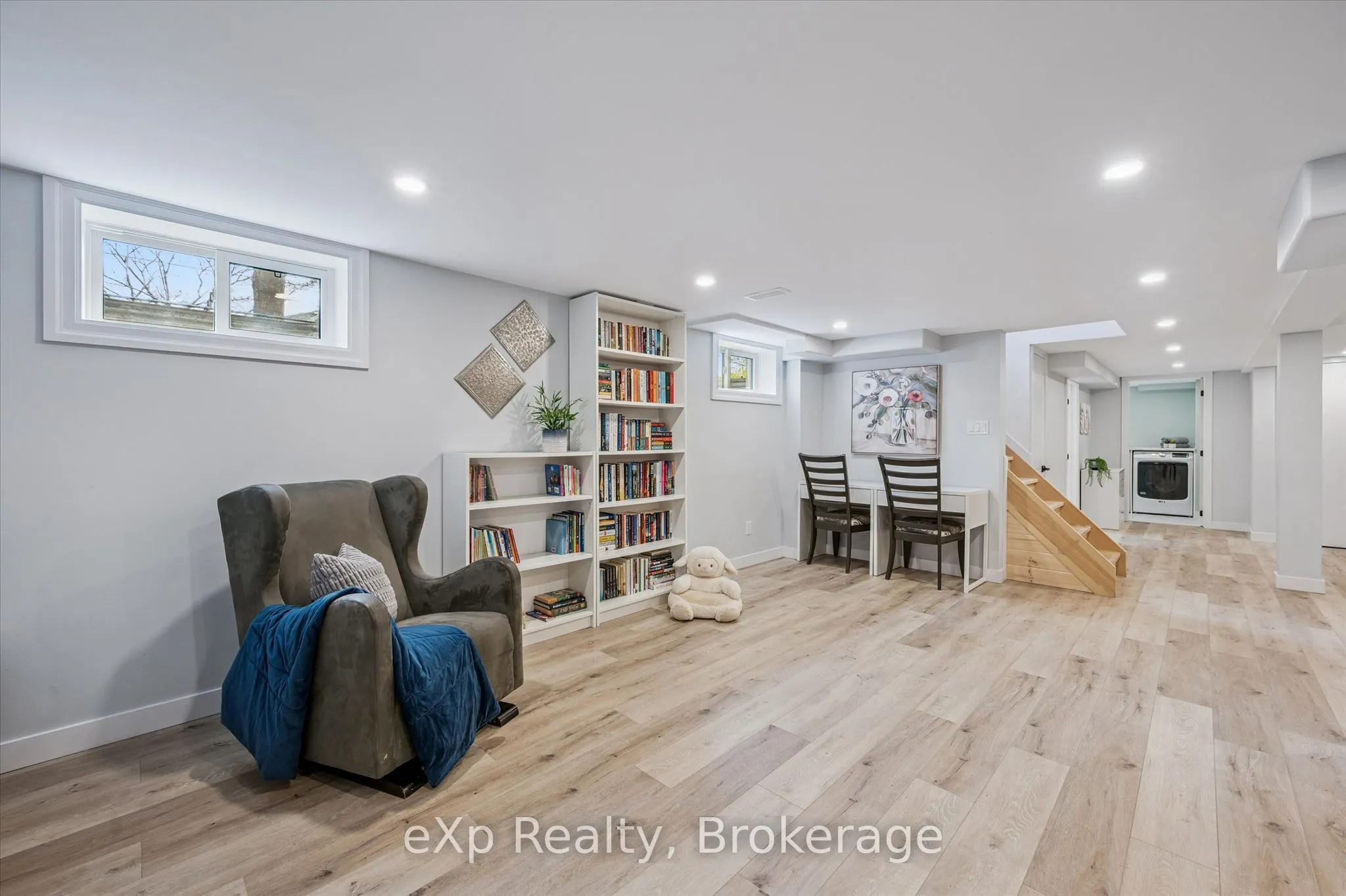 14 Glenwood Avenue