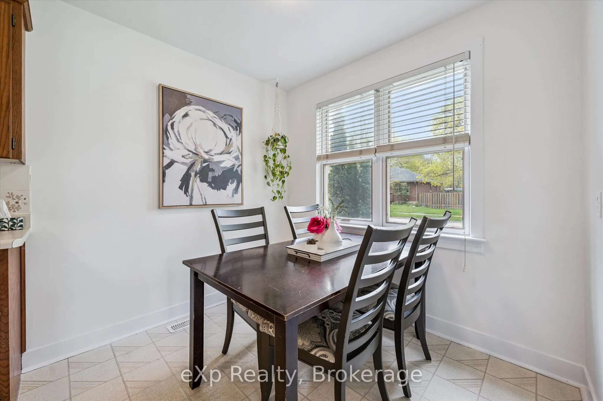 14 Glenwood Avenue