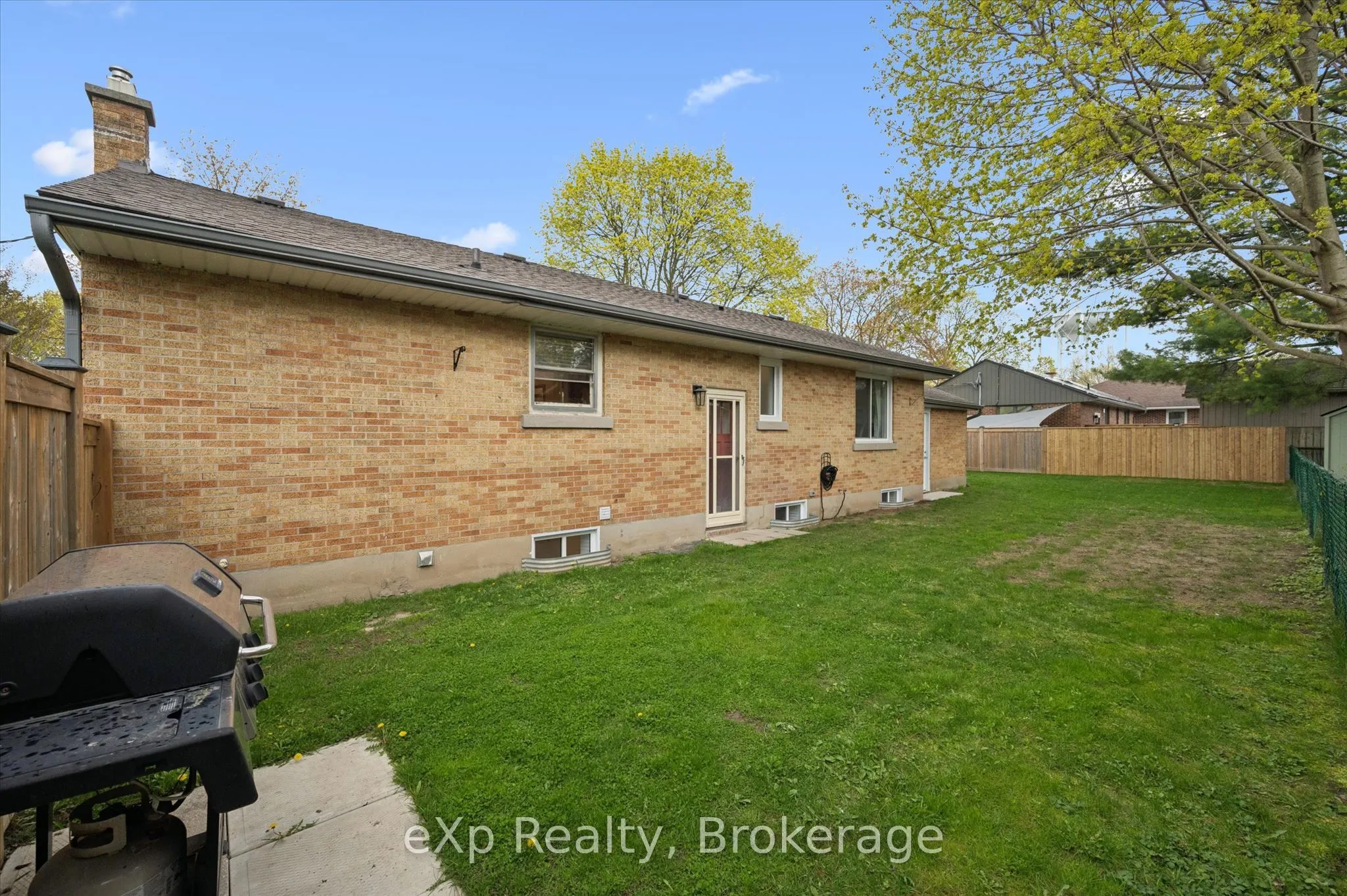 14 Glenwood Avenue
