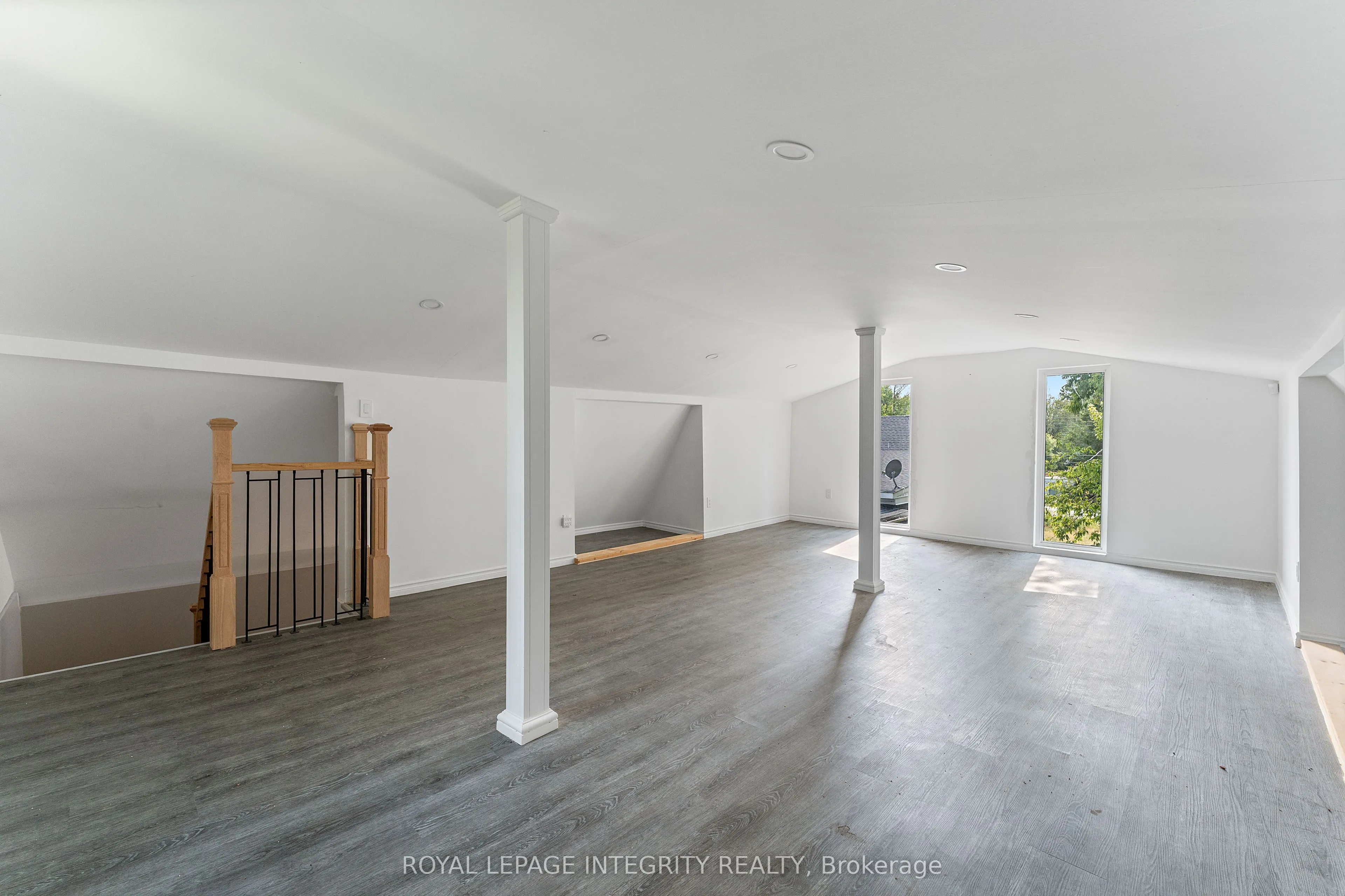 3823 Drouin Road