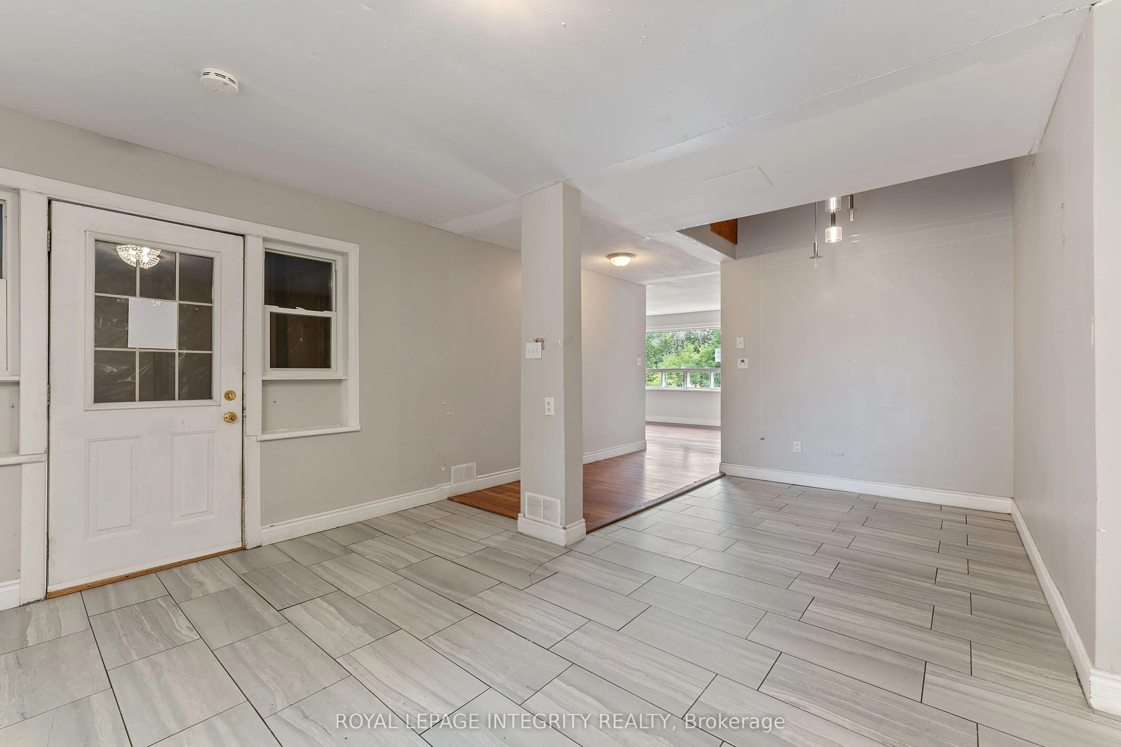3823 Drouin Road