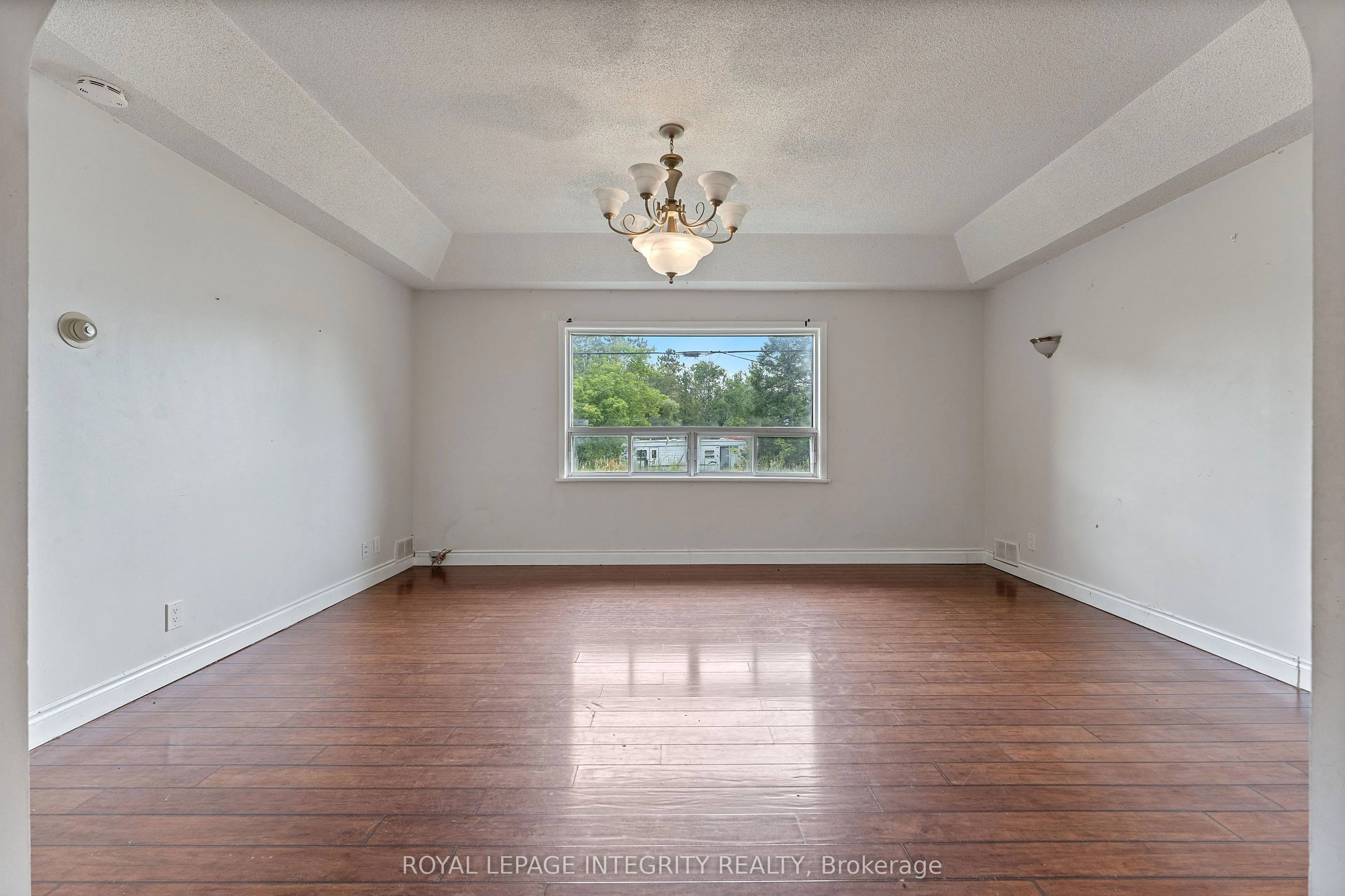 3823 Drouin Road
