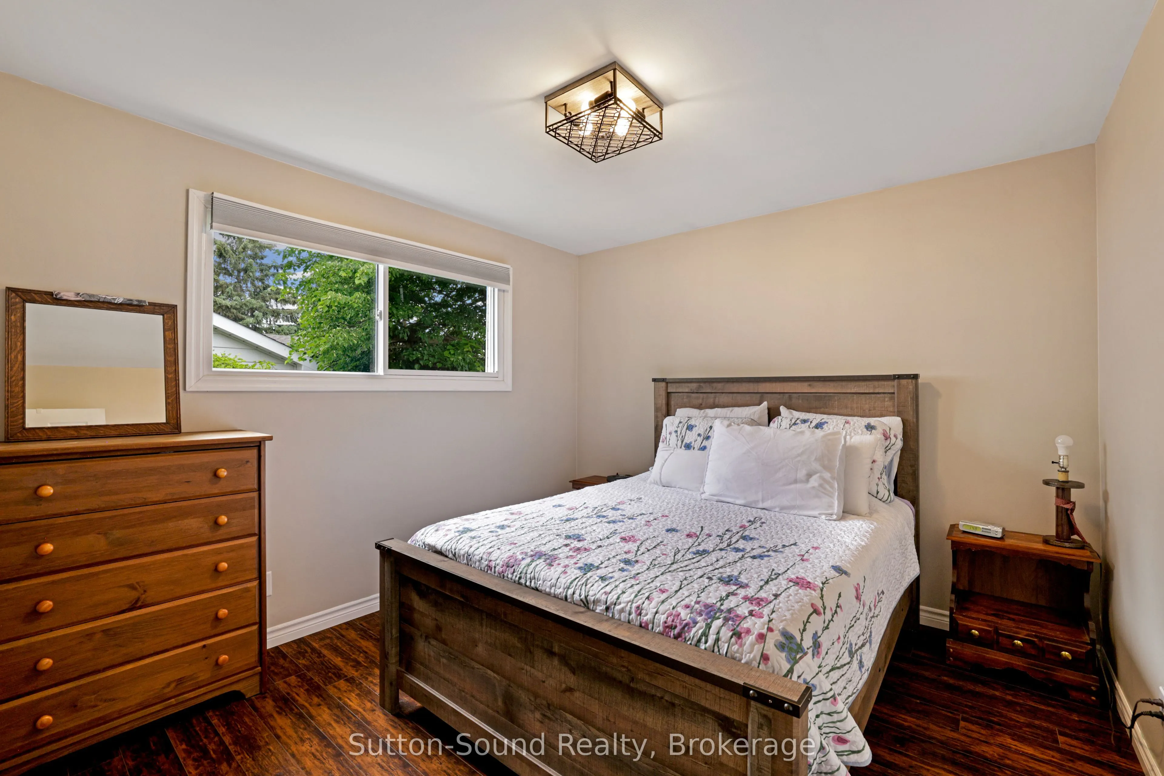 829 30th Street W