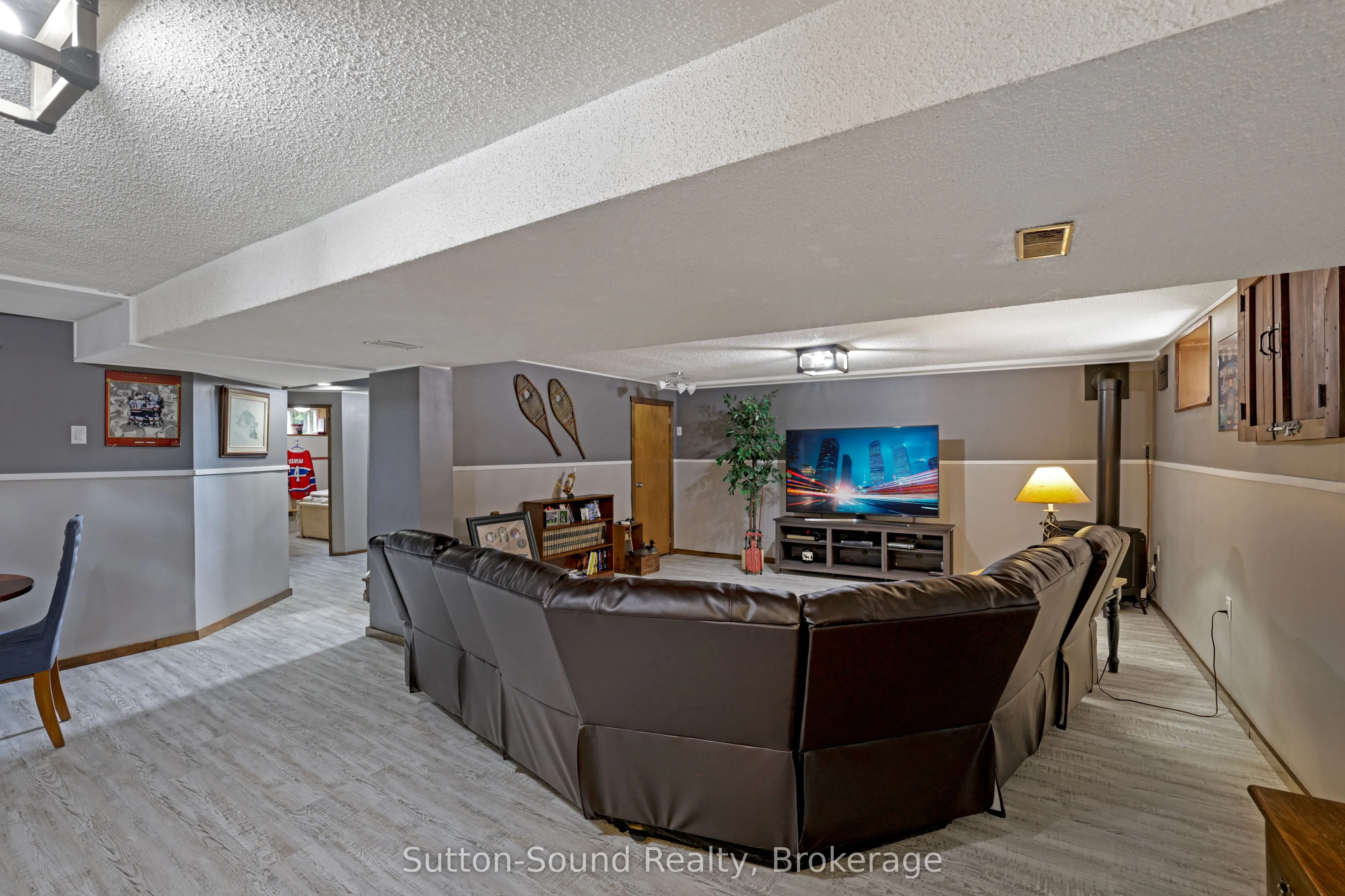 829 30th Street W