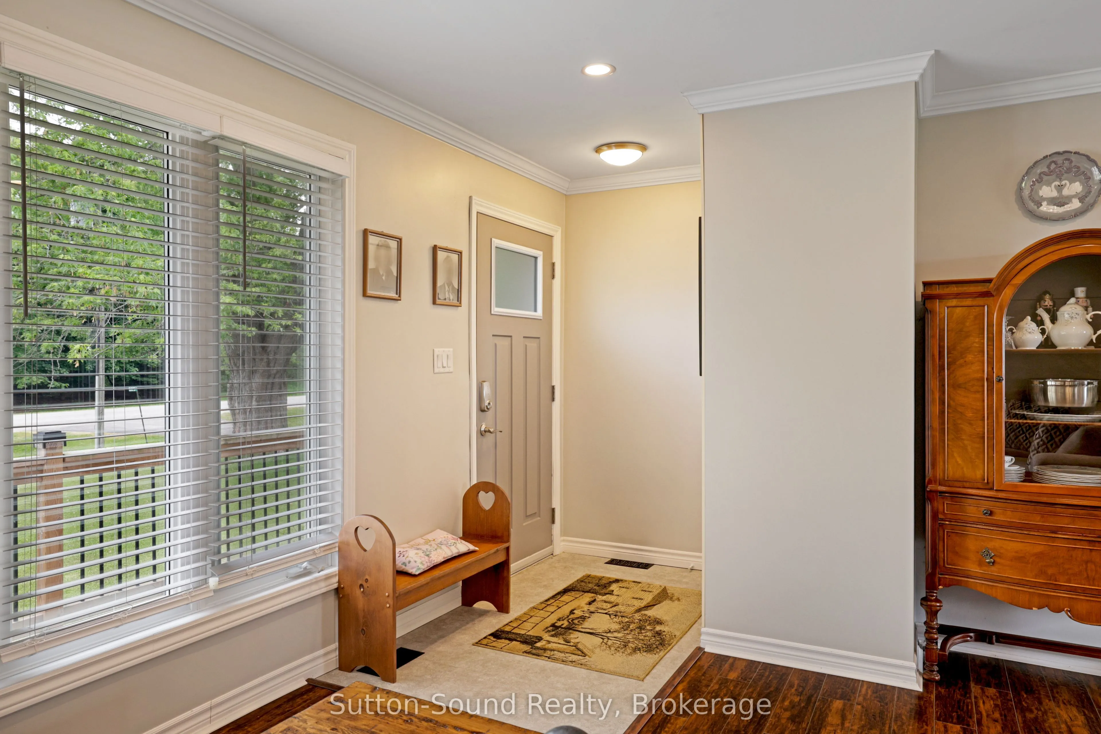 829 30th Street W