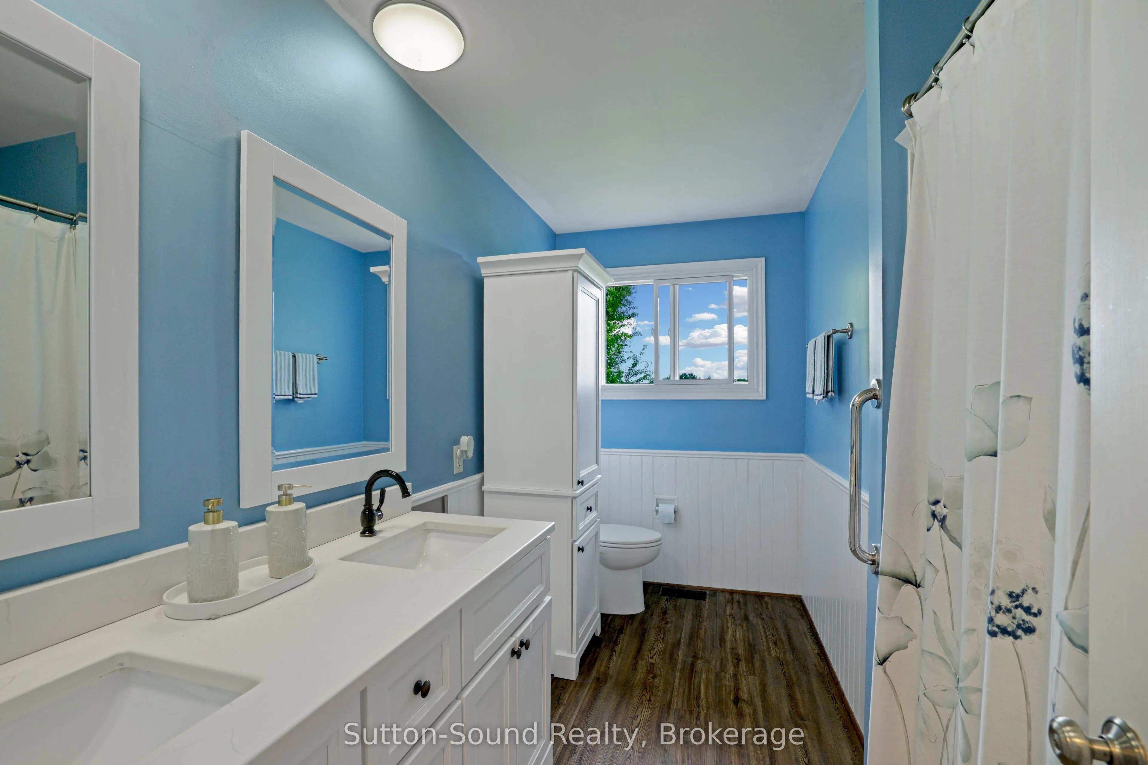 829 30th Street W
