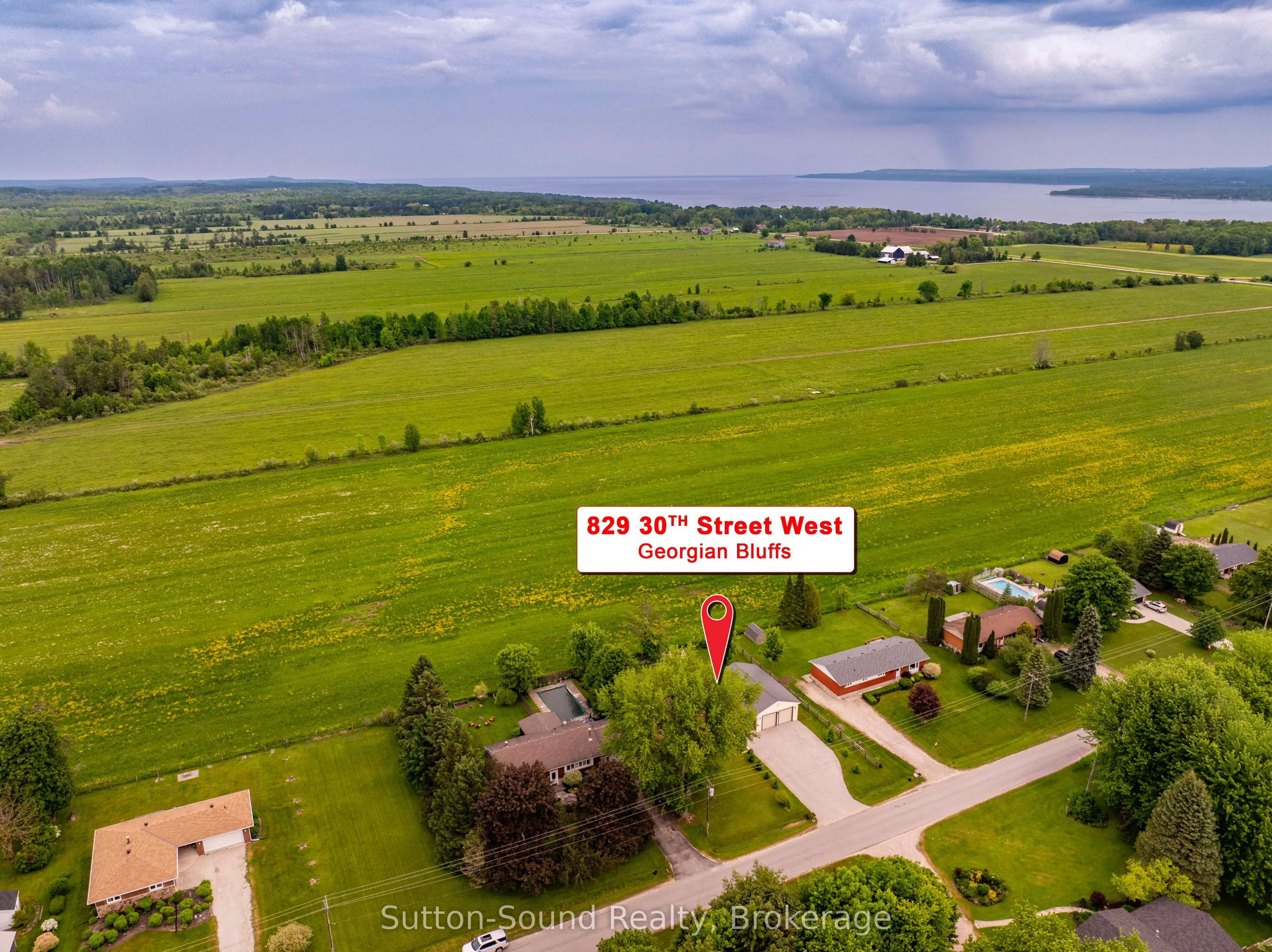 829 30th Street W