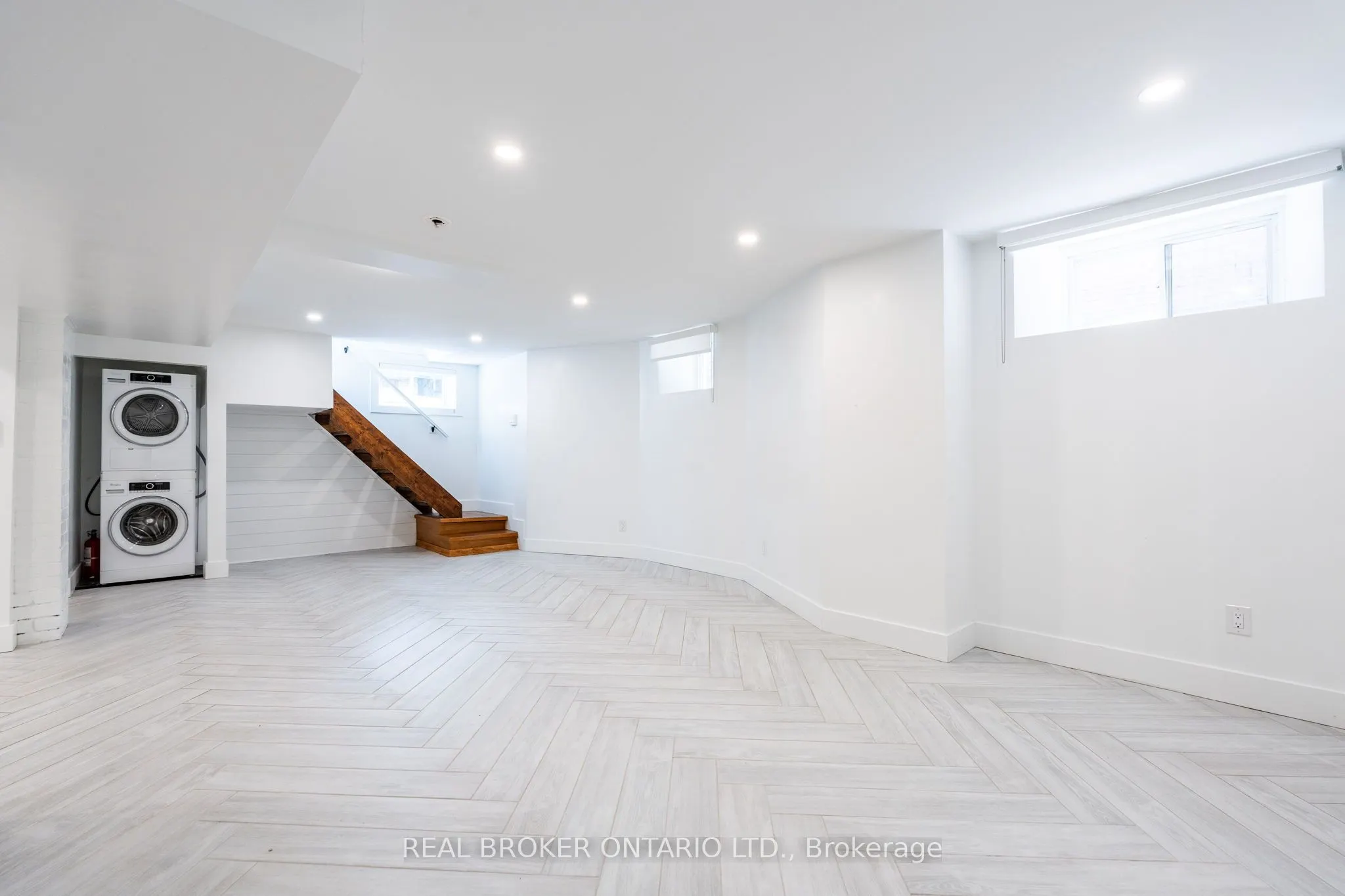 137 Sherman Avenue S