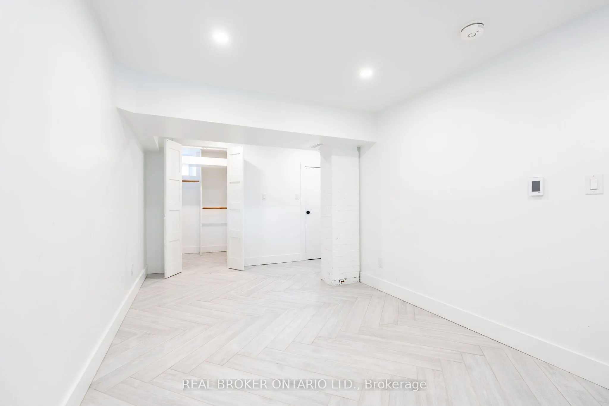 137 Sherman Avenue S