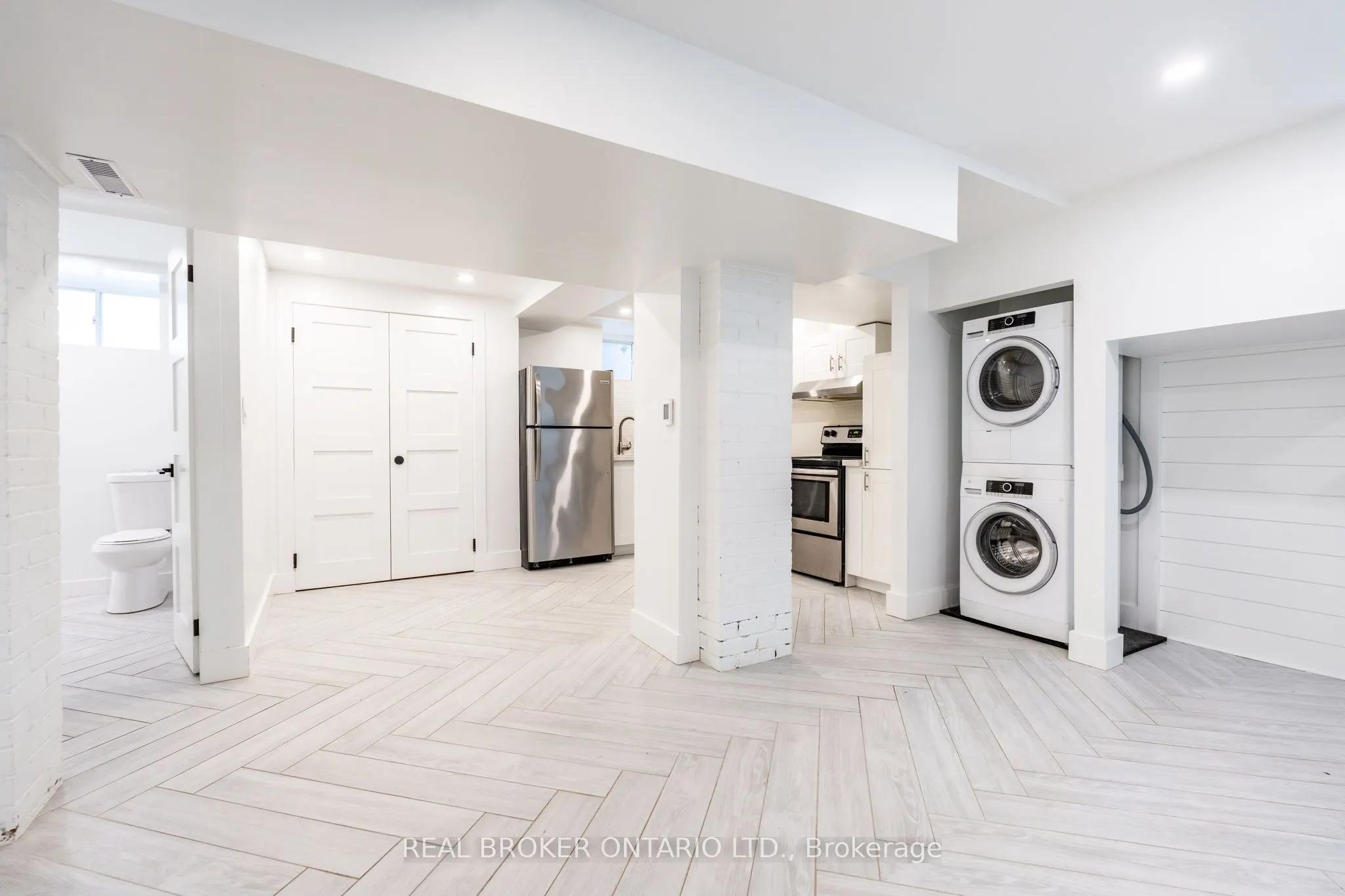 137 Sherman Avenue S