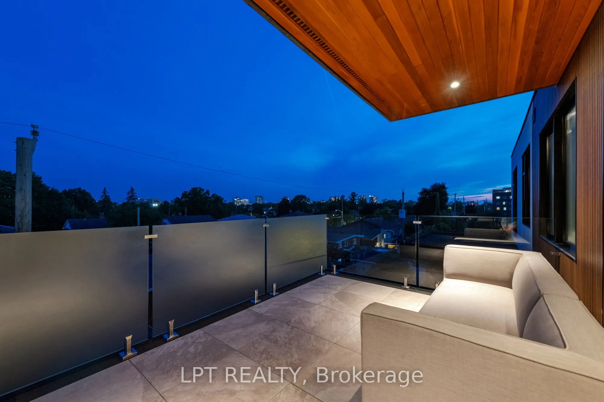 322 PERRIER Avenue