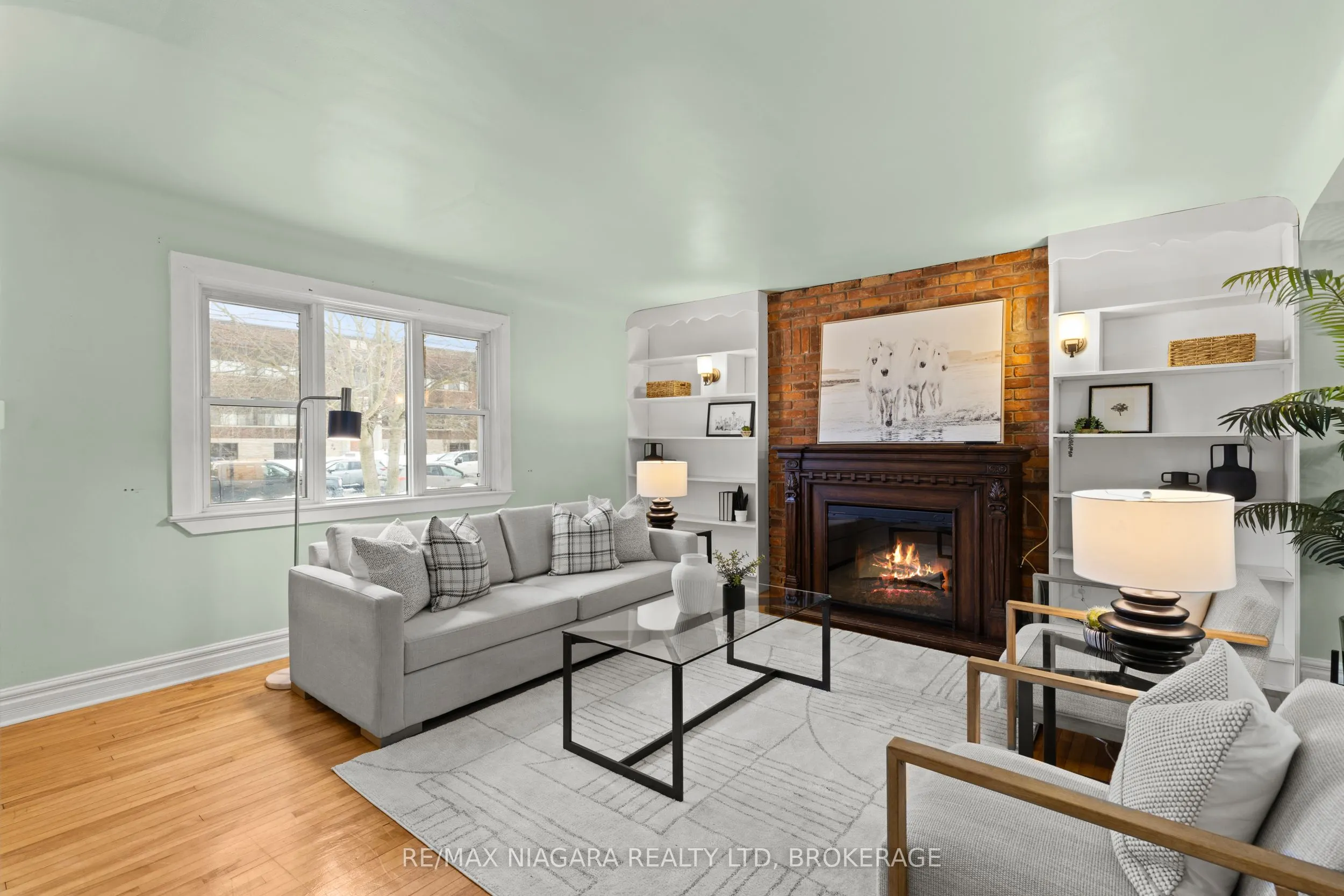 401 Fielden Avenue