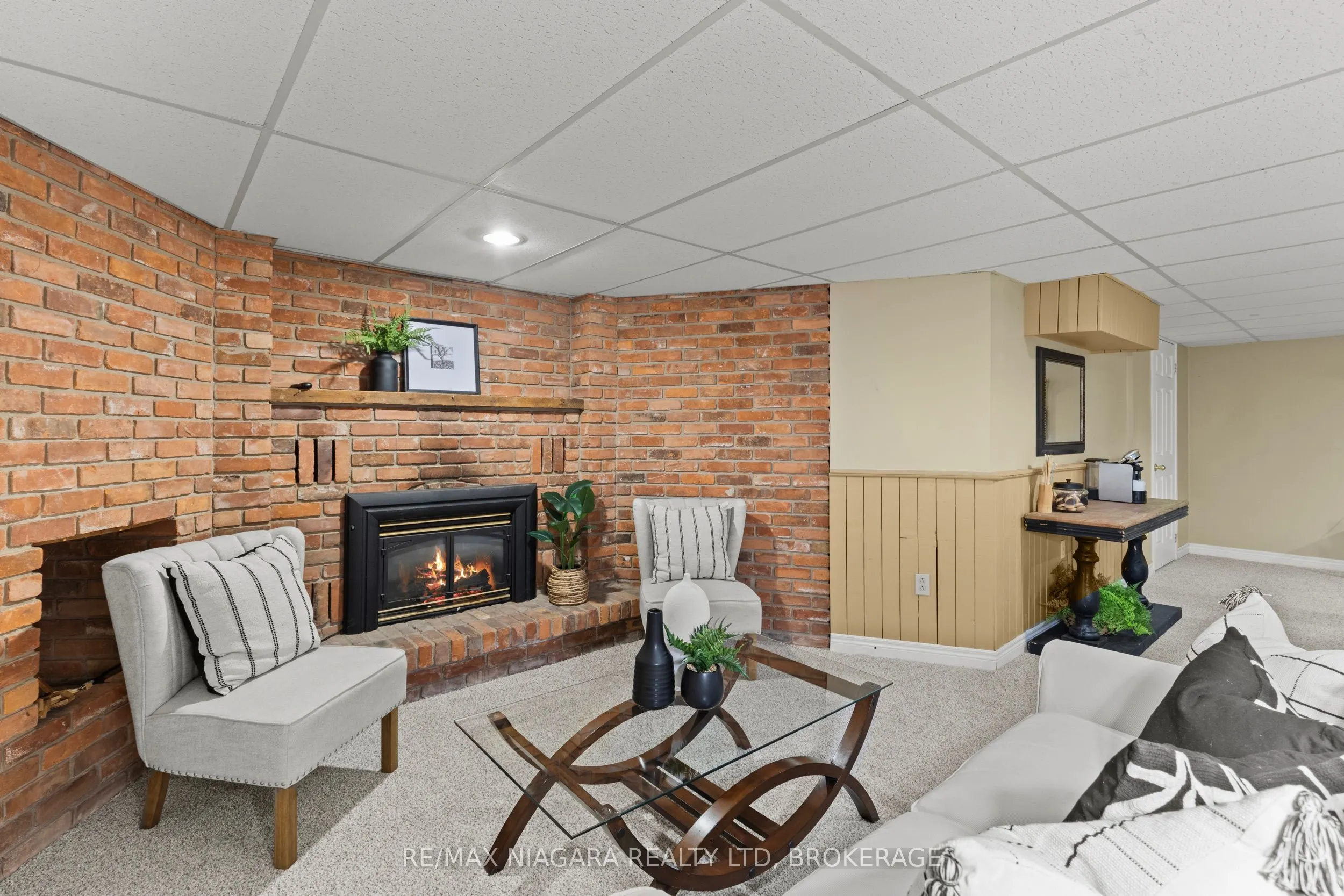 401 Fielden Avenue