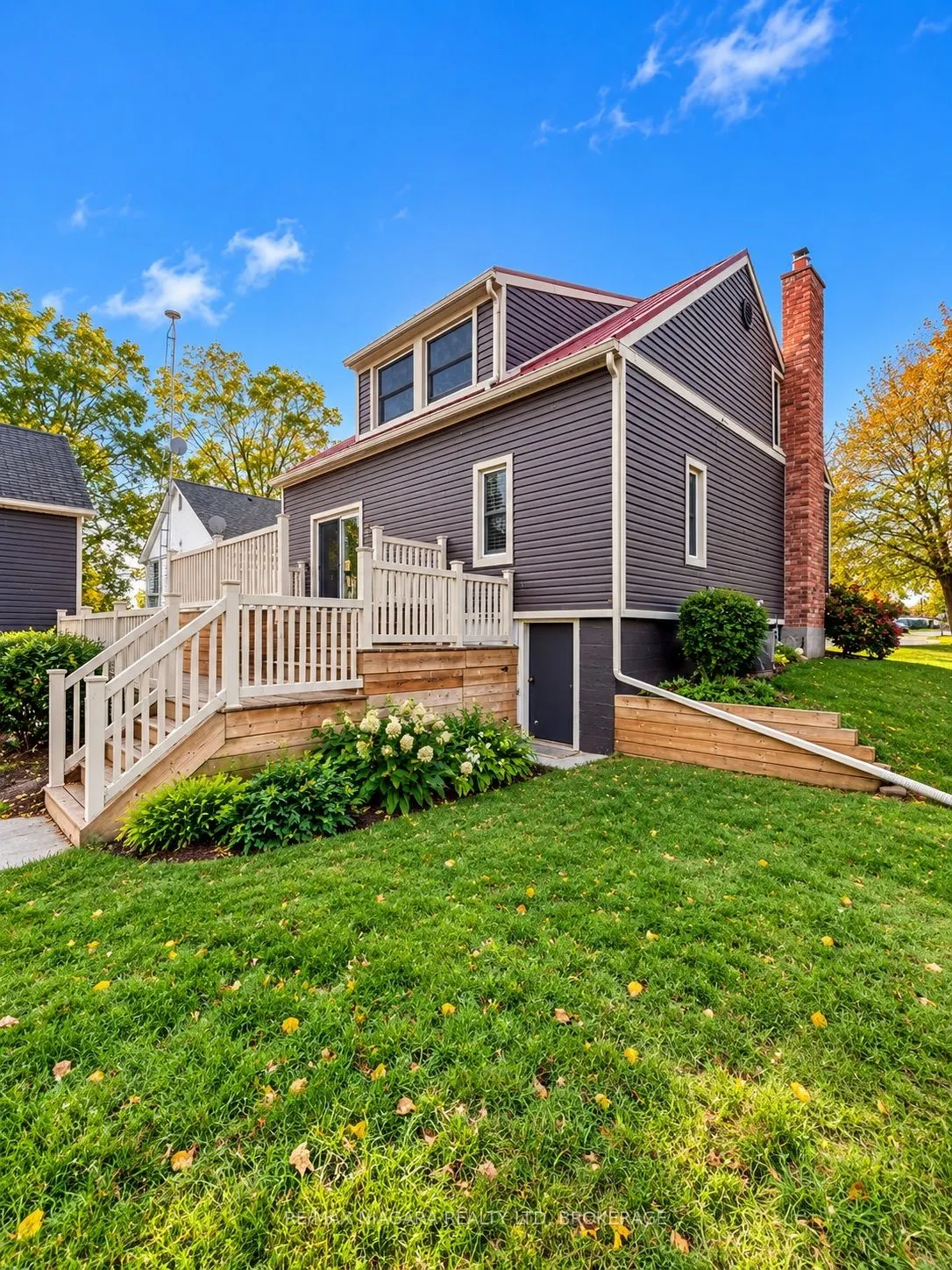 401 Fielden Avenue