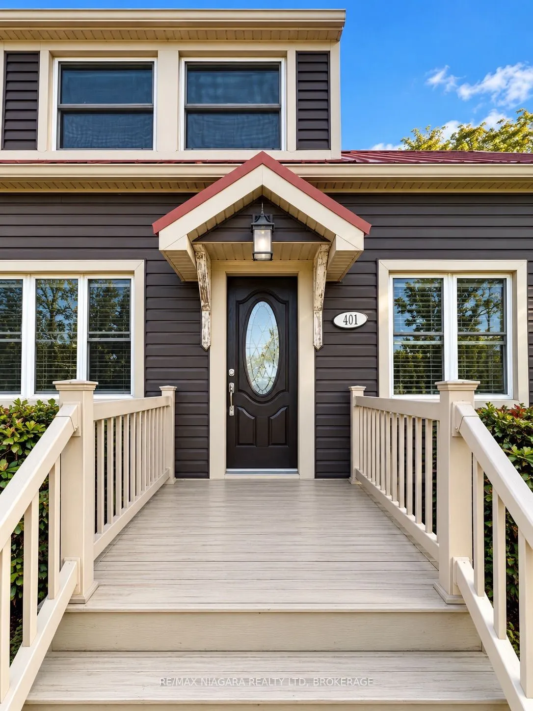 401 Fielden Avenue