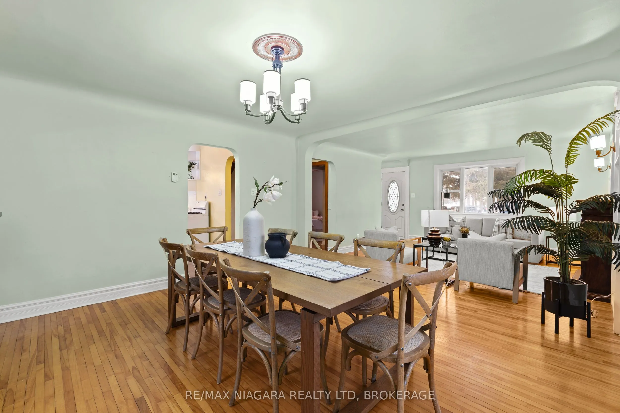 401 Fielden Avenue