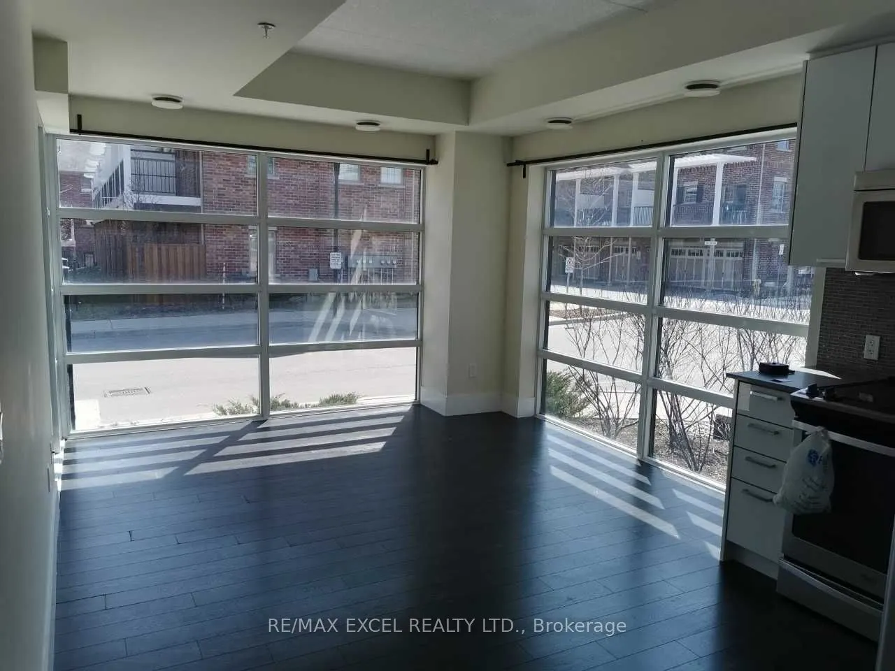 155 St Leger Street #107