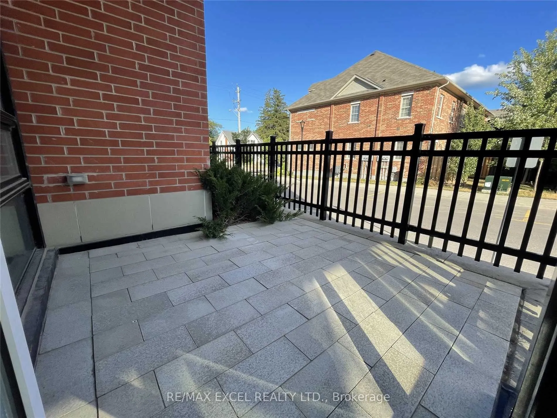 155 St Leger Street #107